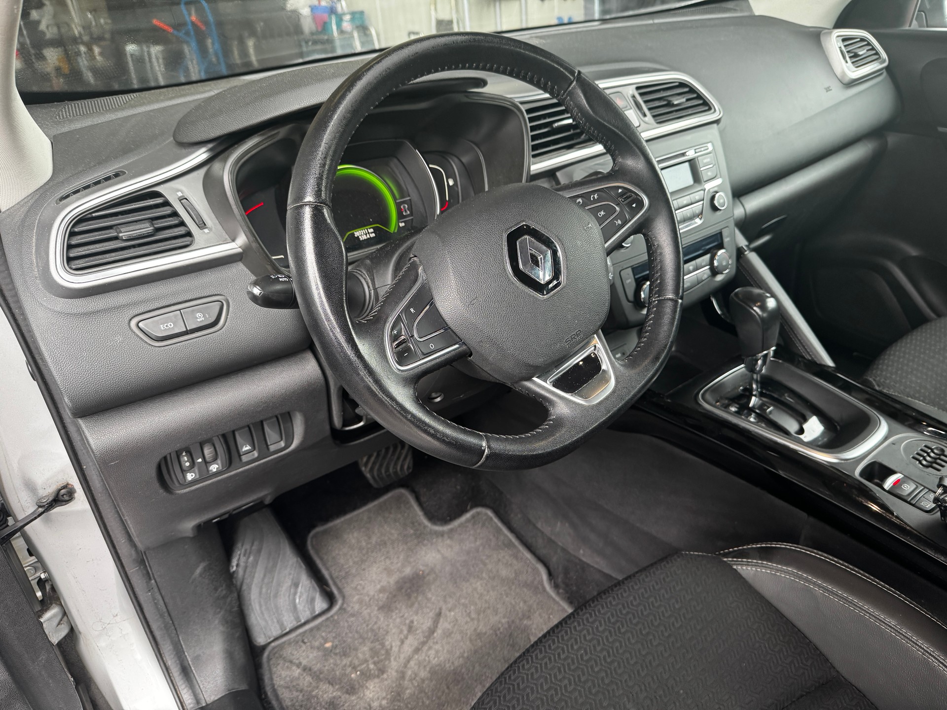 RENAULT Kadjar 1.5 dCi Zen EDC-image-6