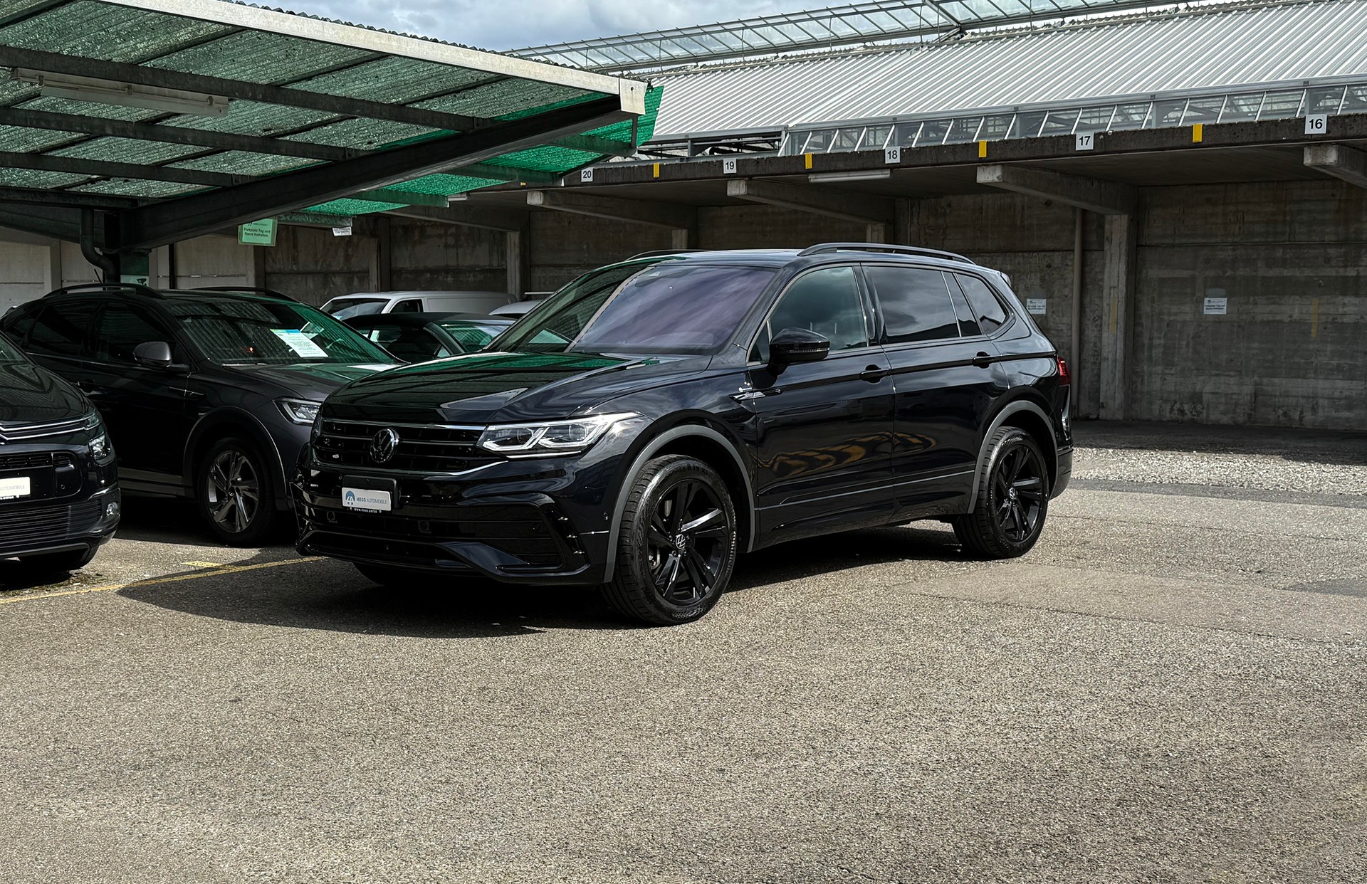 VW Tiguan Allspace 2.0TSI R-Line Black Style 4Motion DSG Standheizung