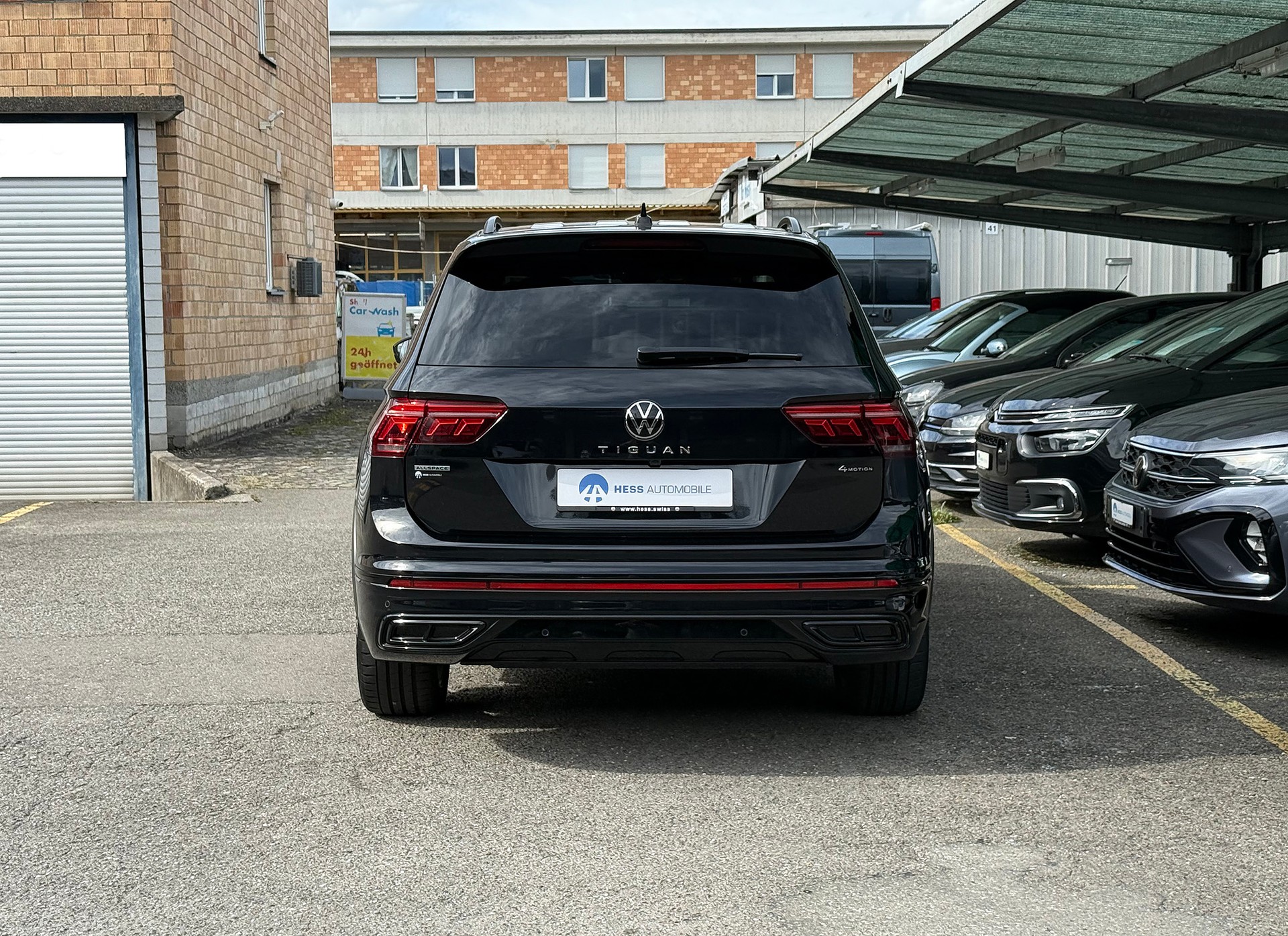 VW Tiguan Allspace 2.0TSI R-Line Black Style 4Motion DSG Standheizung-image-4