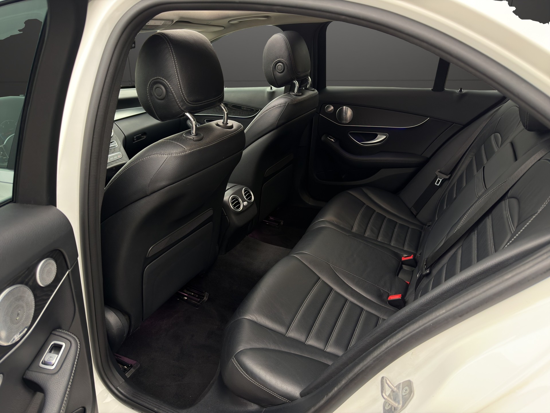 MERCEDES-BENZ C 220 d Swiss Star Avantgarde 4Matic 9G-Tronic-image-21