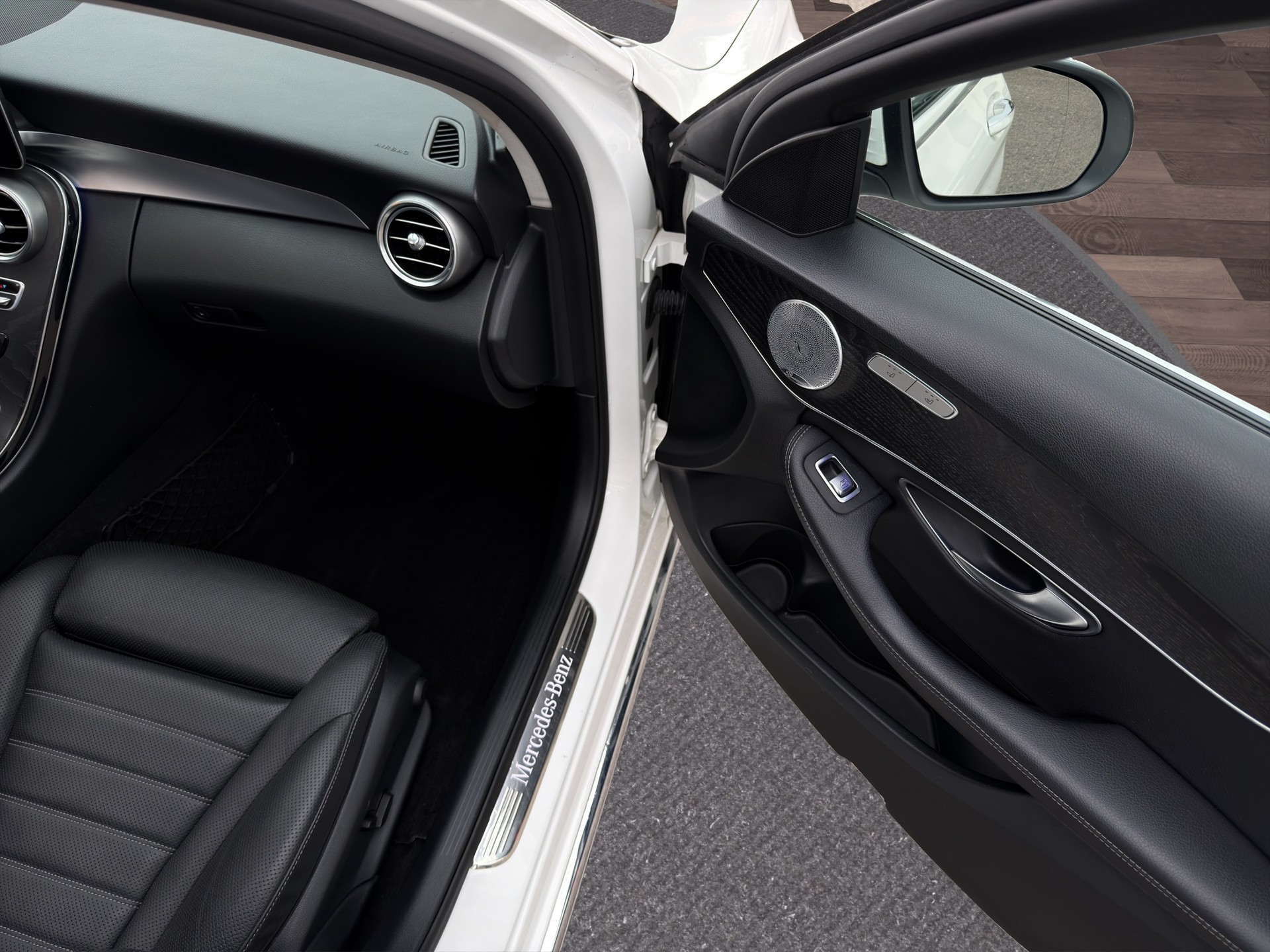 MERCEDES-BENZ C 220 d Swiss Star Avantgarde 4Matic 9G-Tronic-image-20