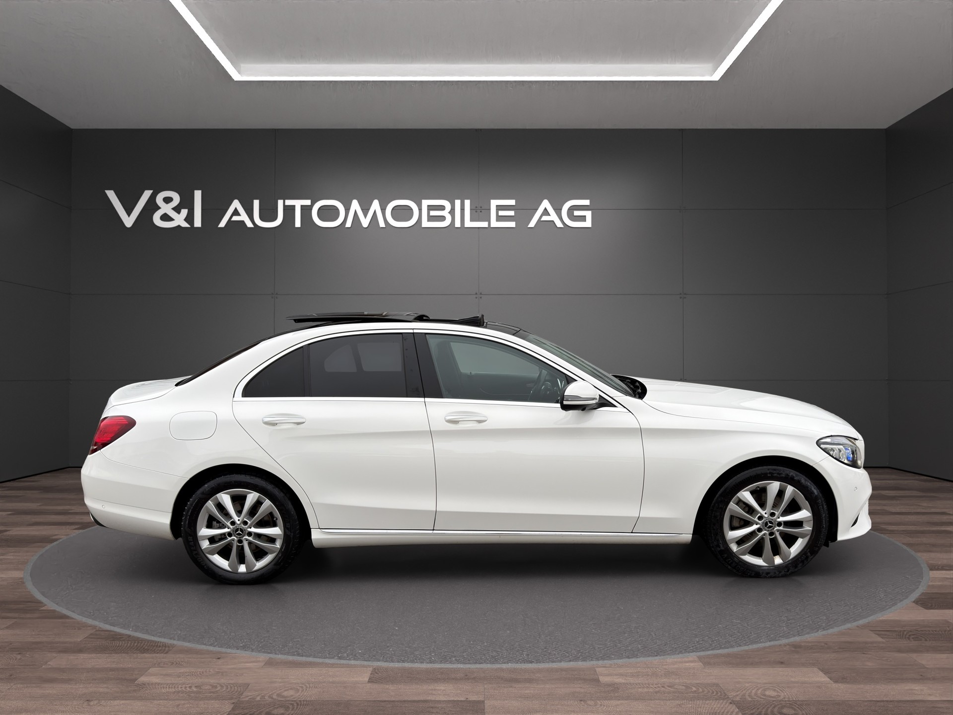 MERCEDES-BENZ C 220 d Swiss Star Avantgarde 4Matic 9G-Tronic-image-6
