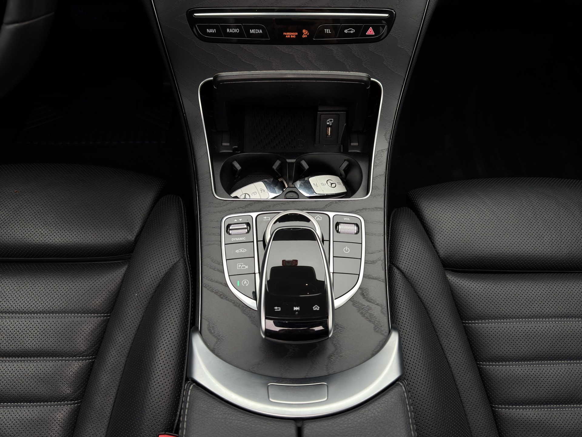 MERCEDES-BENZ C 220 d Swiss Star Avantgarde 4Matic 9G-Tronic-image-15
