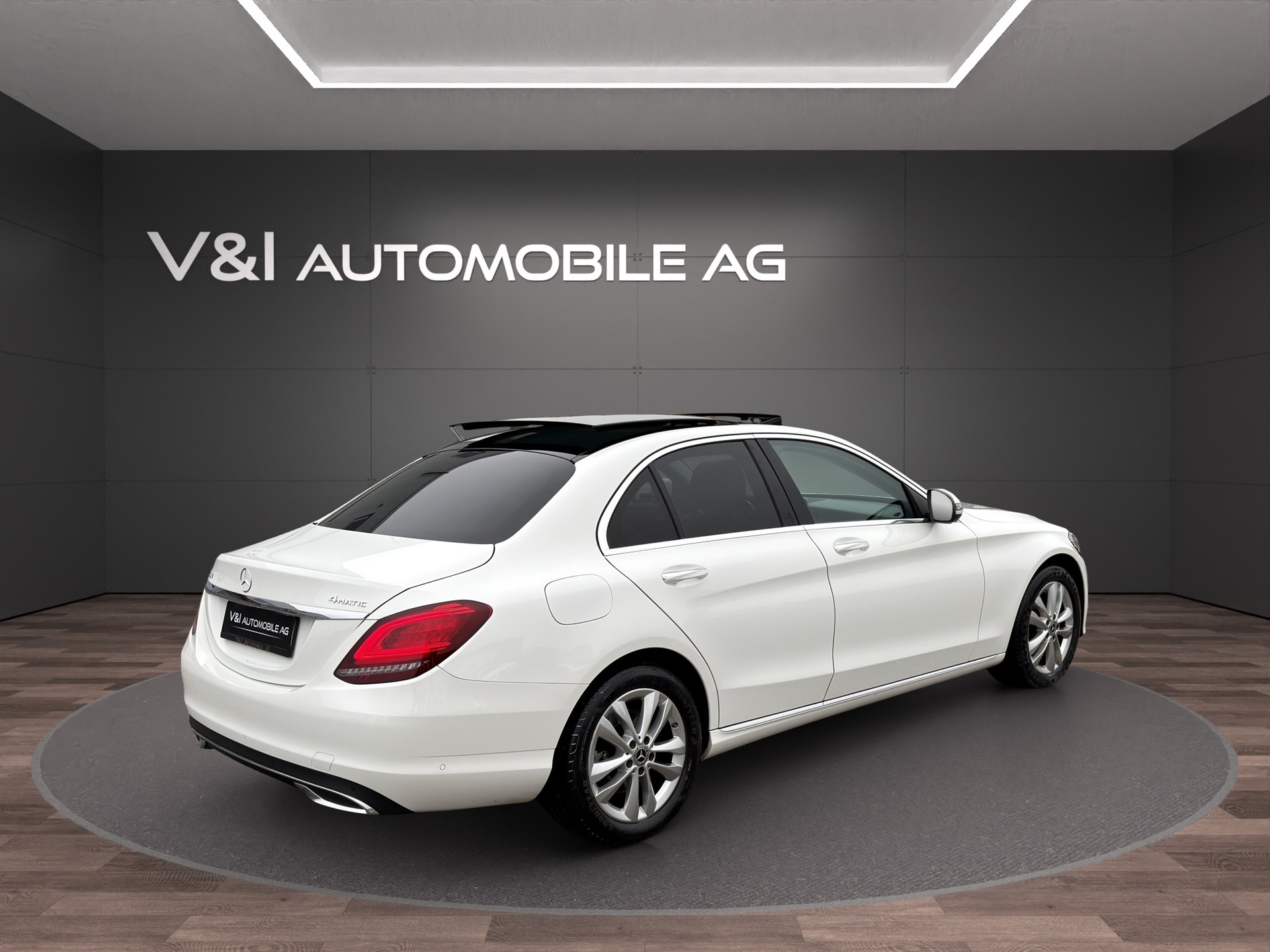MERCEDES-BENZ C 220 d Swiss Star Avantgarde 4Matic 9G-Tronic-image-4