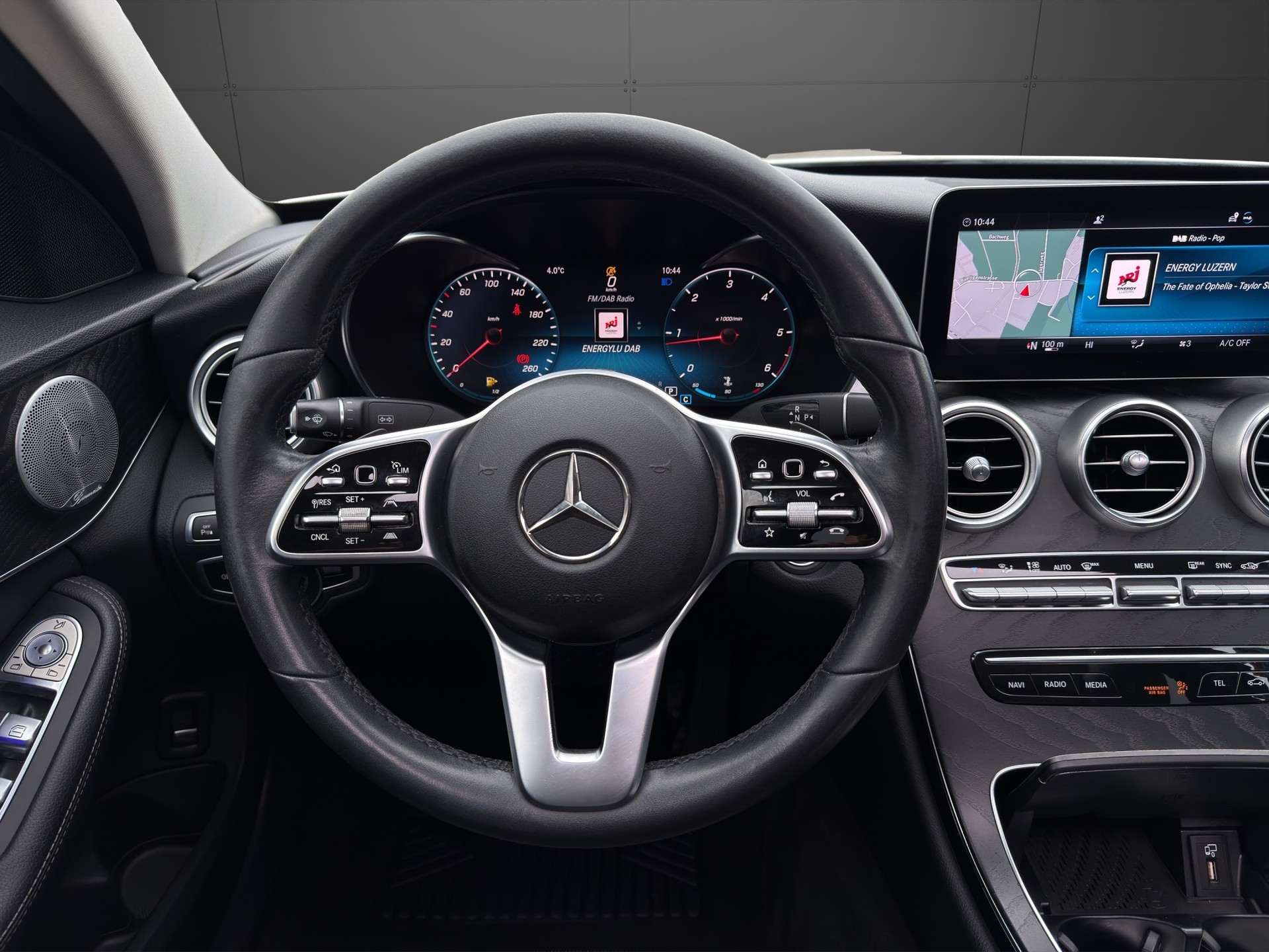 MERCEDES-BENZ C 220 d Swiss Star Avantgarde 4Matic 9G-Tronic-image-11