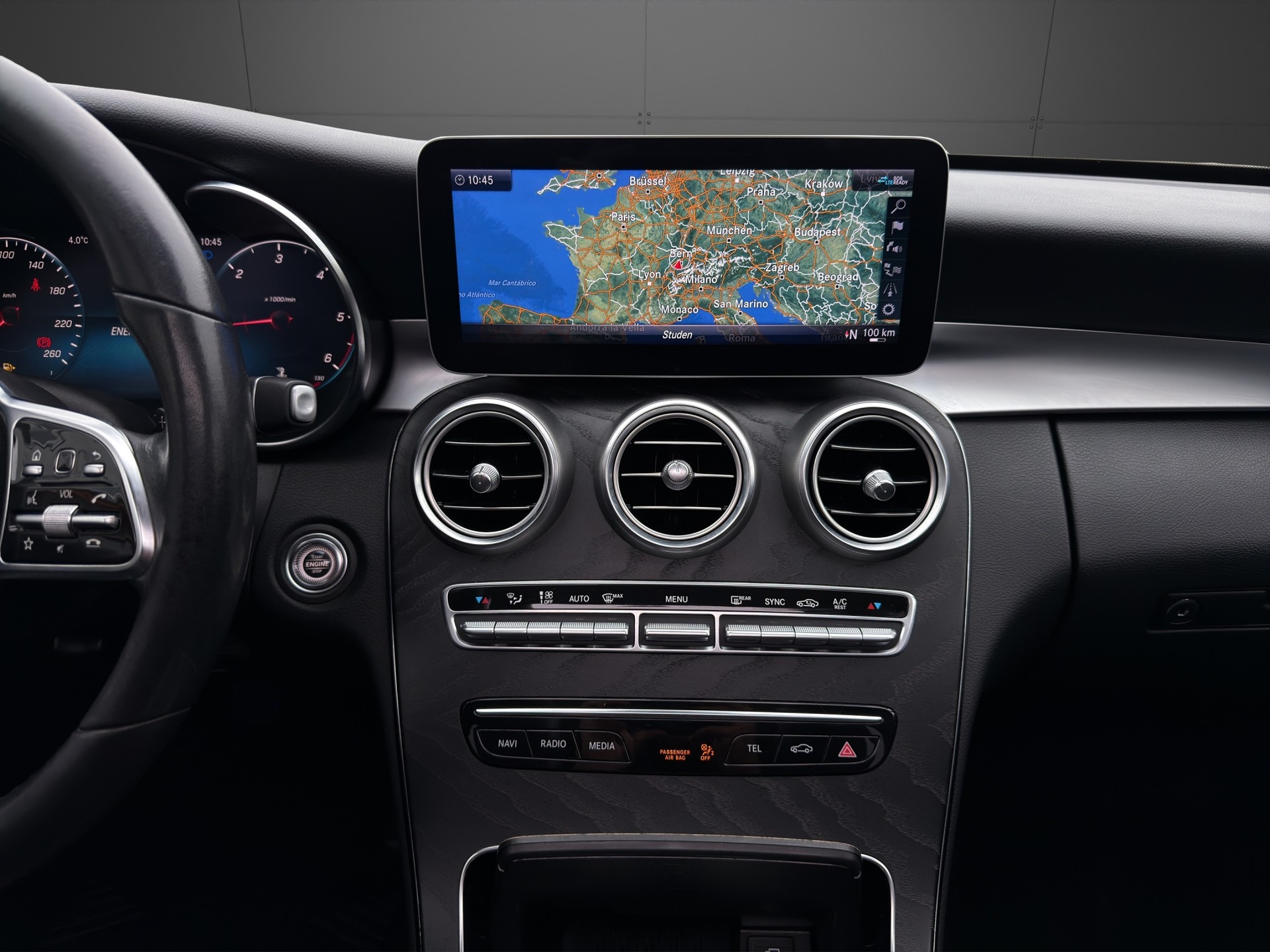MERCEDES-BENZ C 220 d Swiss Star Avantgarde 4Matic 9G-Tronic-image-13