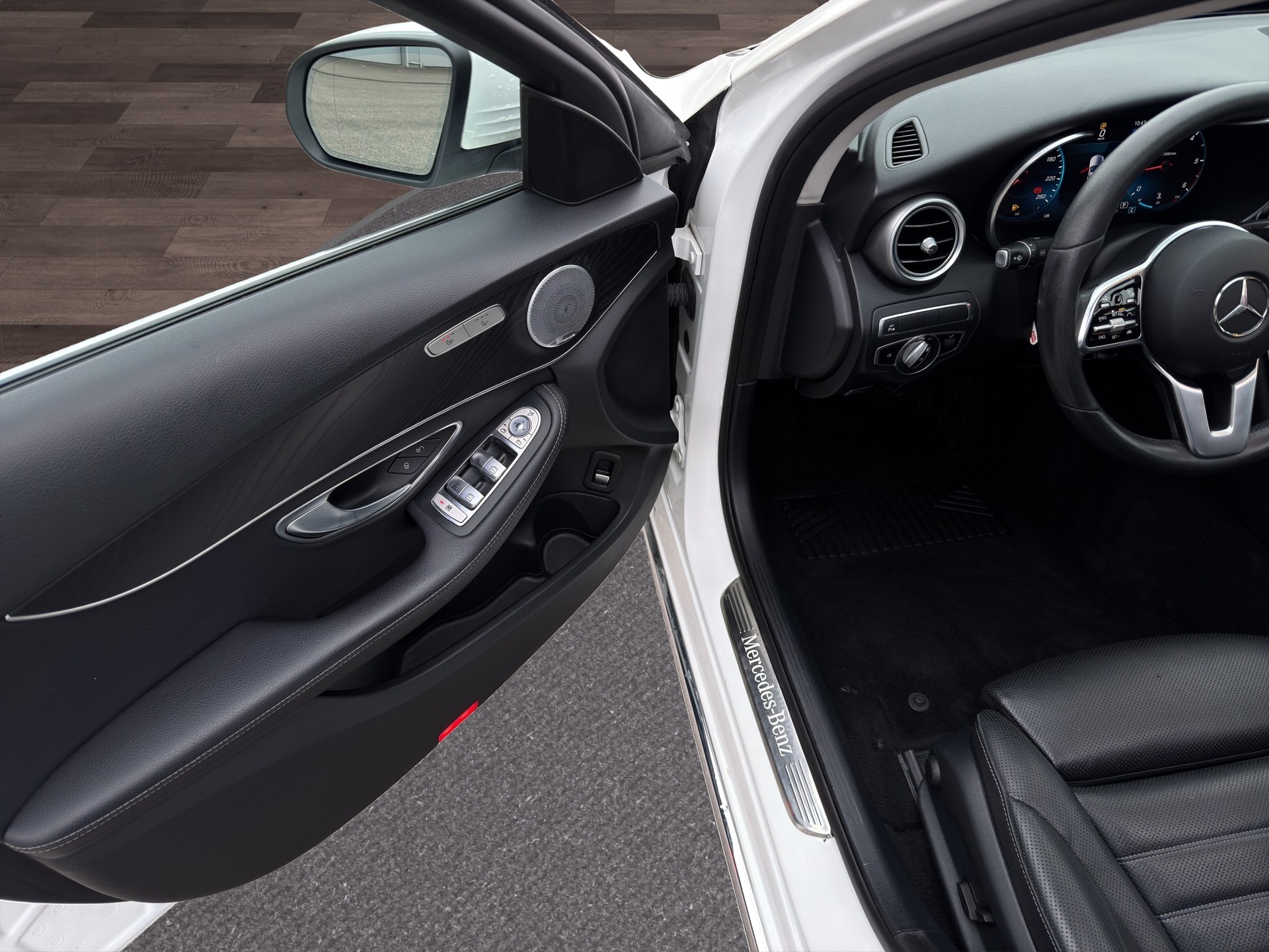 MERCEDES-BENZ C 220 d Swiss Star Avantgarde 4Matic 9G-Tronic-image-19