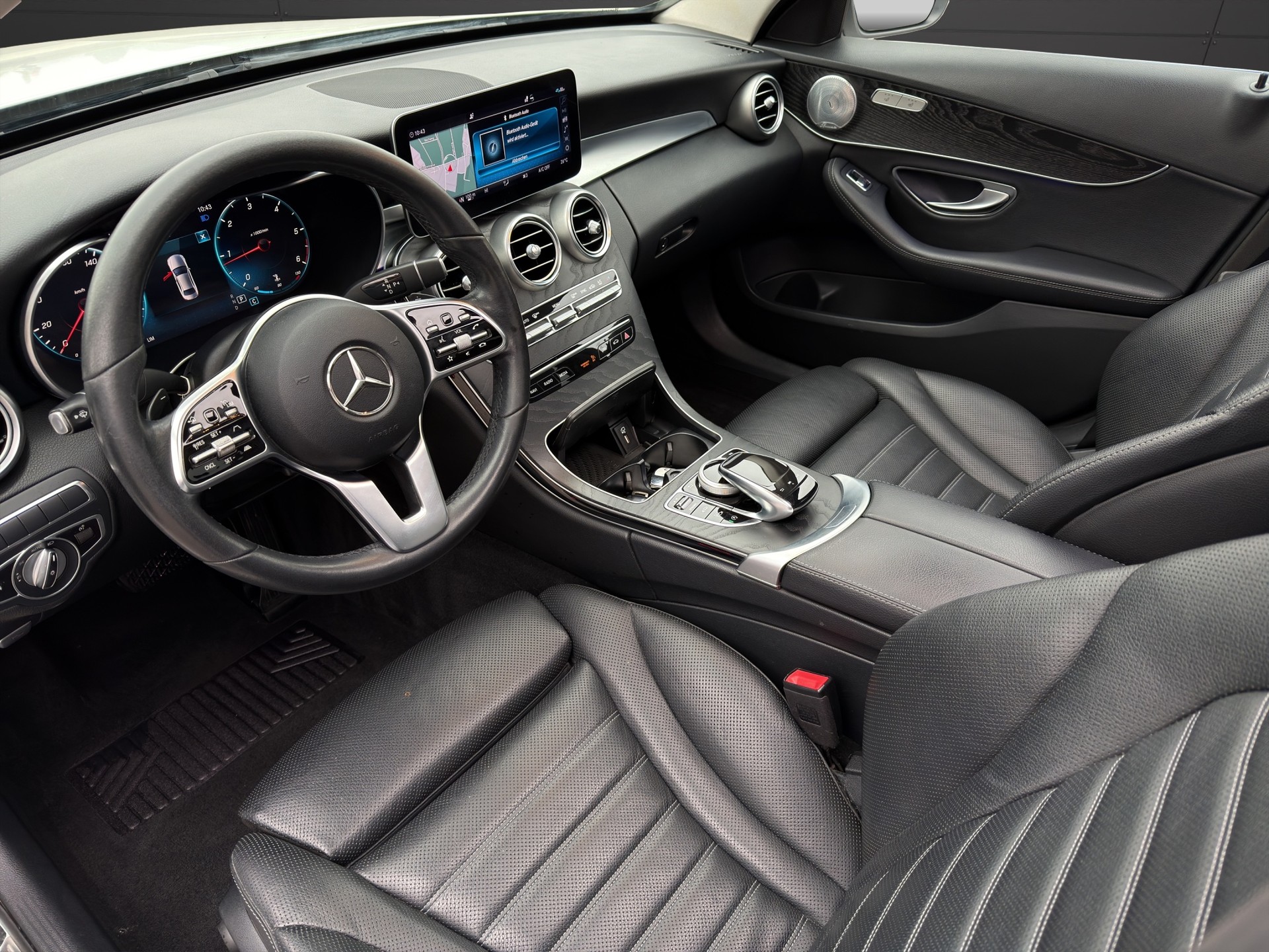 MERCEDES-BENZ C 220 d Swiss Star Avantgarde 4Matic 9G-Tronic-image-9