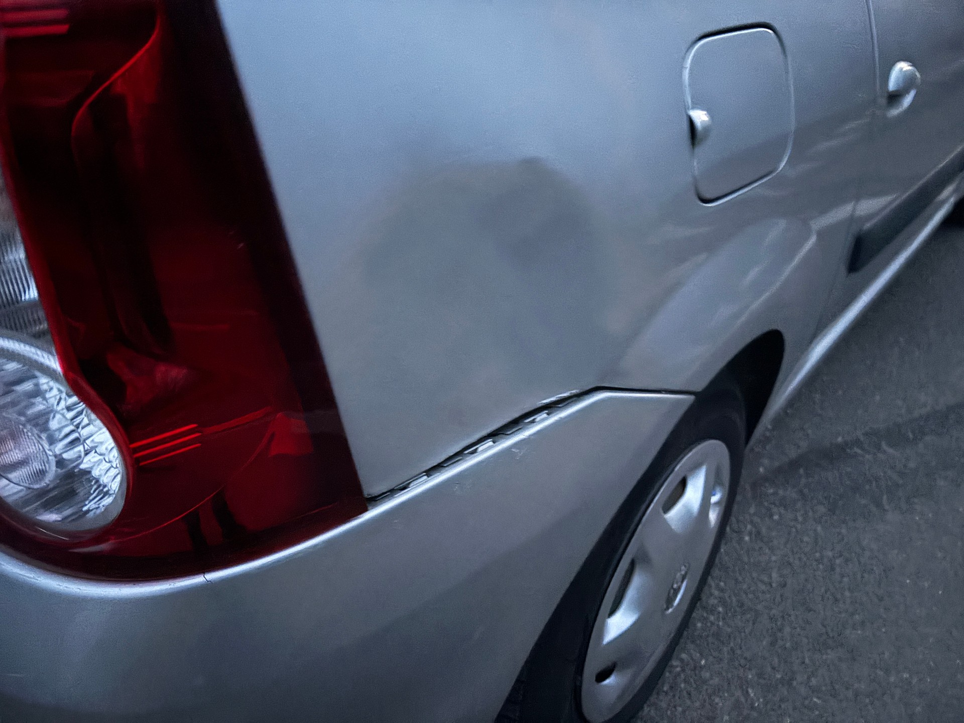 DACIA Logan 1.6 16V E85 Lauréate-image-8