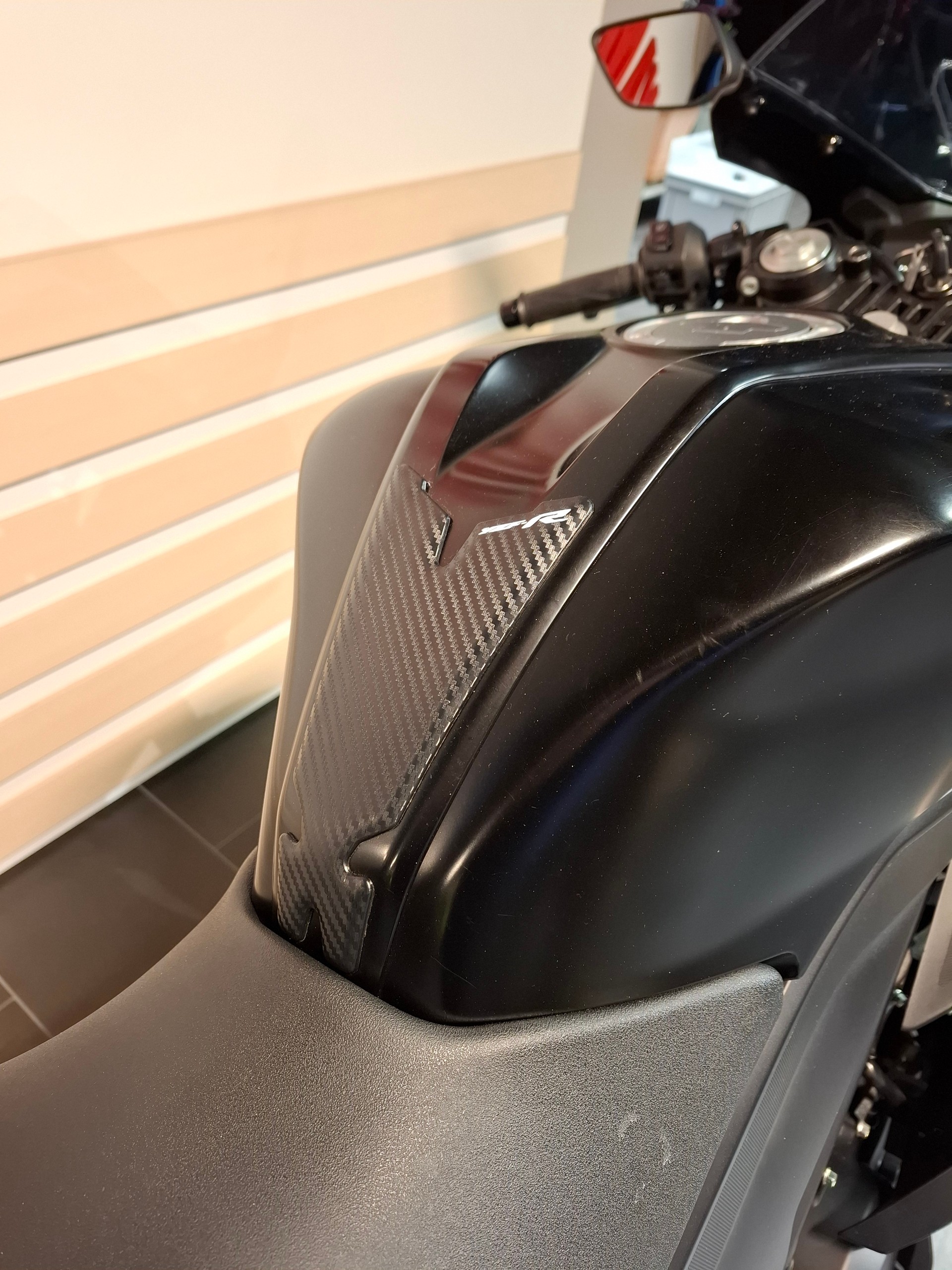 YAMAHA R 125-image-4