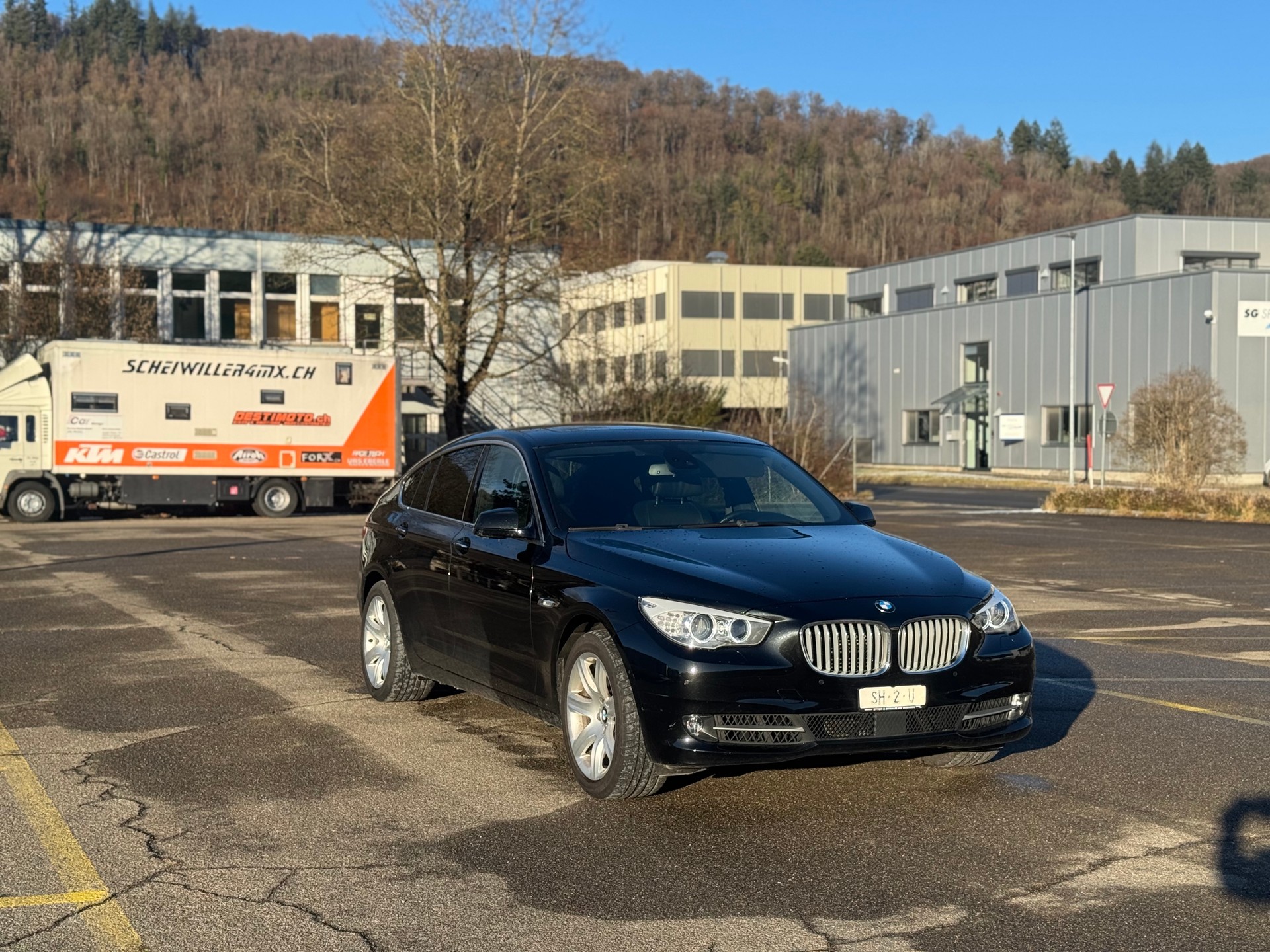 BMW 550i xDrive GT Steptronic-image-2
