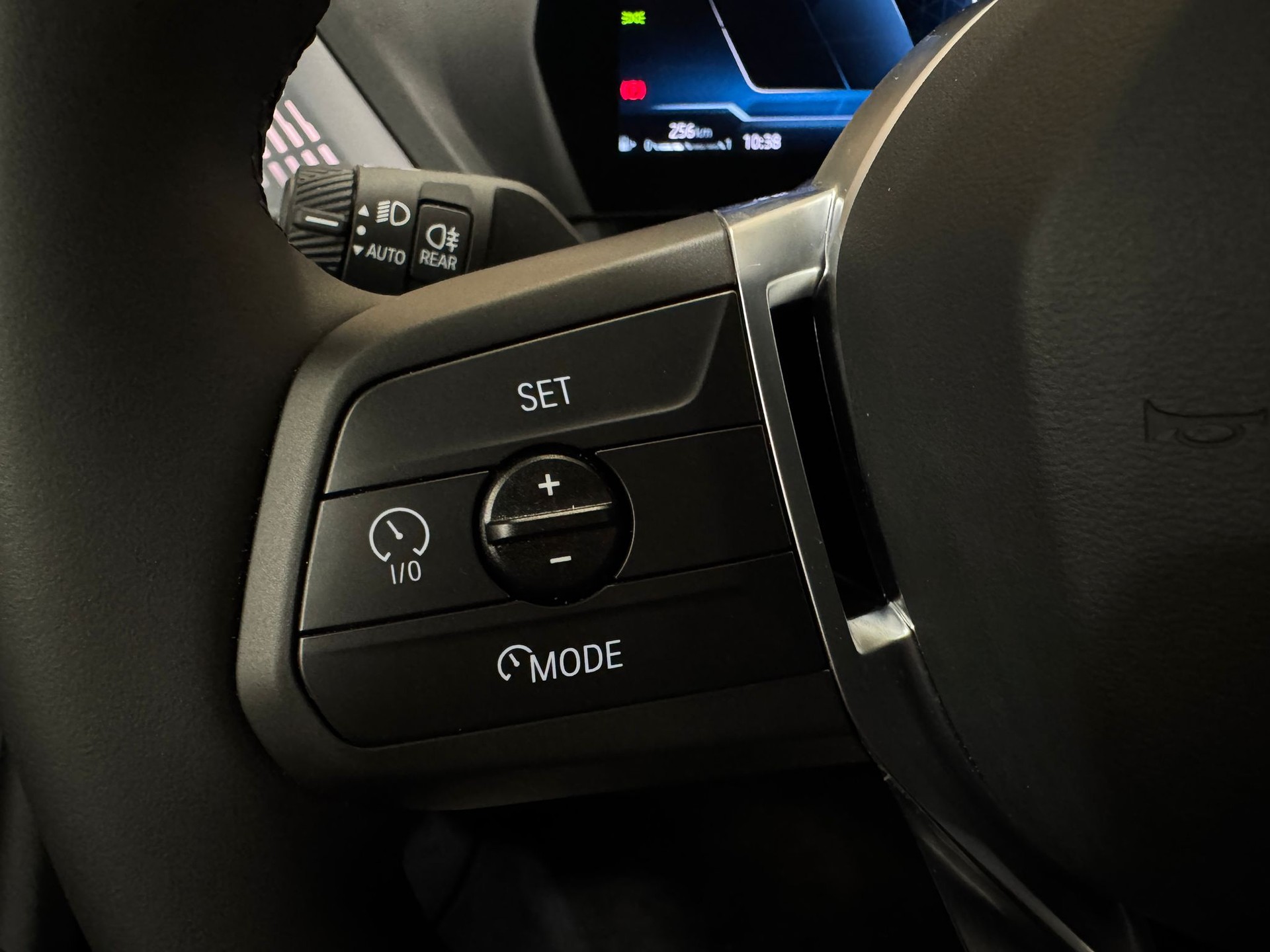 BMW 118d Steptronic M Sport Pro *FACELIFT*-image-9