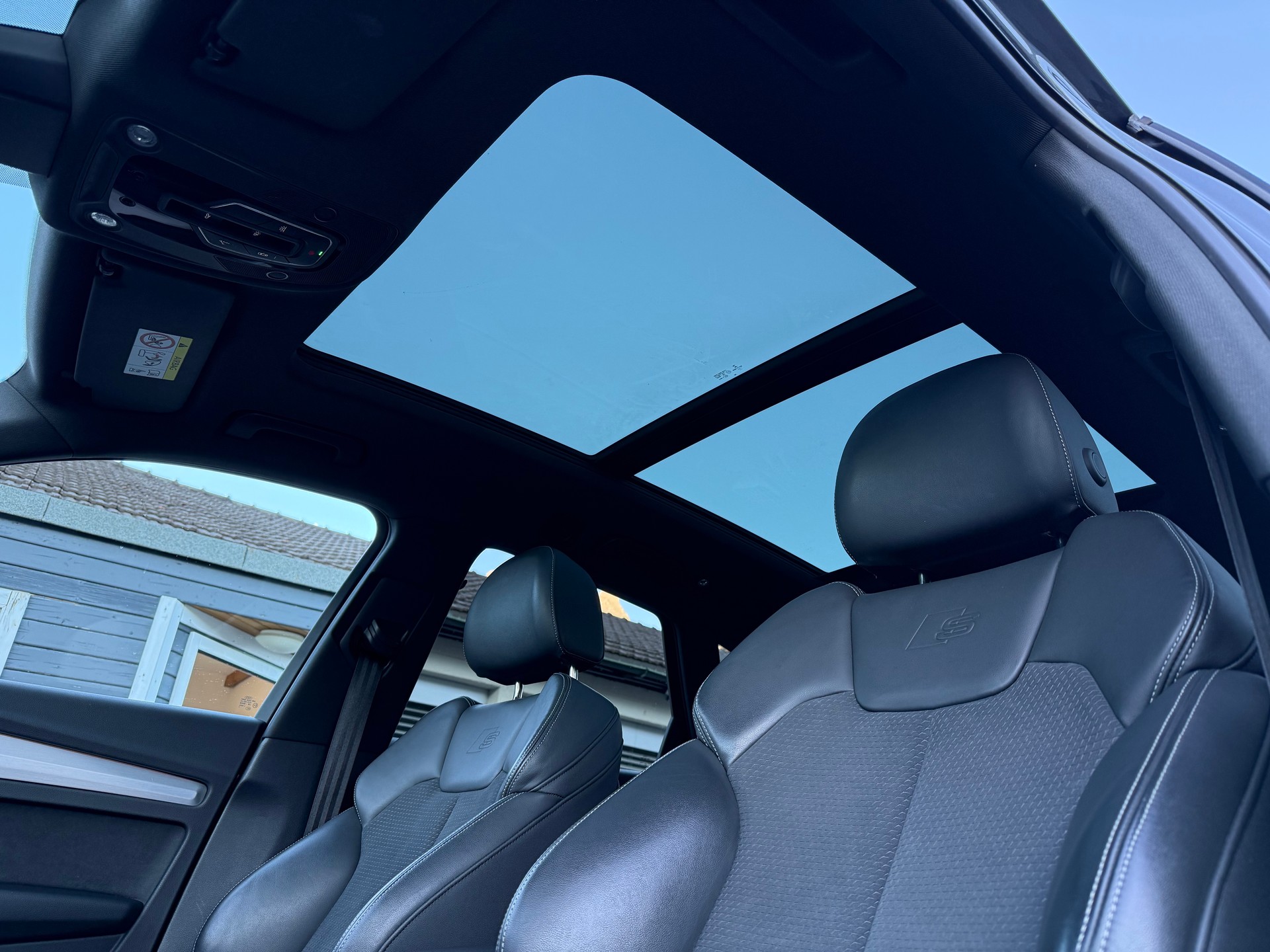 AUDI Q5 2.0 40 TDI S Line quattro S-Tronic-image-11