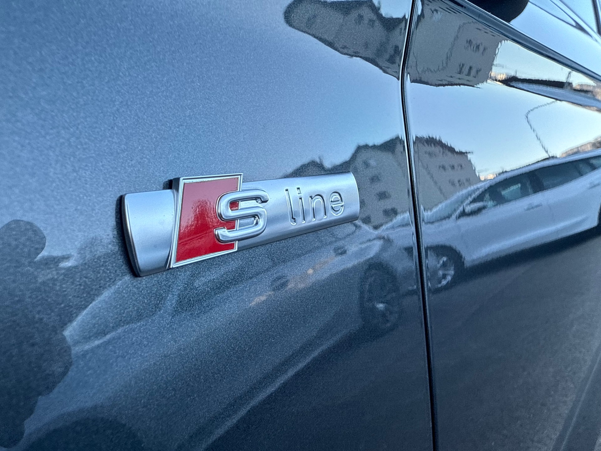 AUDI Q5 2.0 40 TDI S Line quattro S-Tronic-image-21