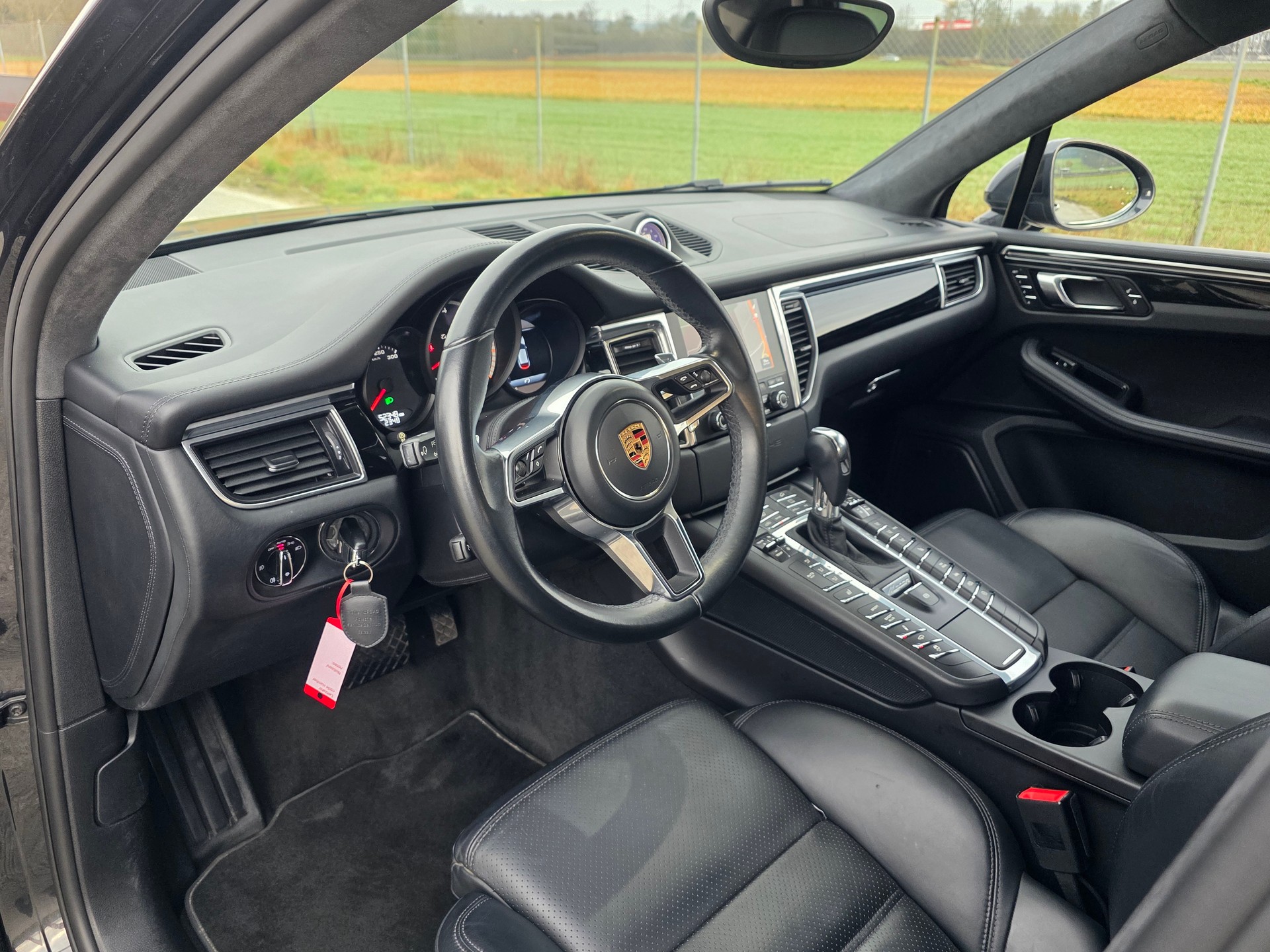 PORSCHE Macan Turbo Performance PDK / Neu ab Mfk-image-10