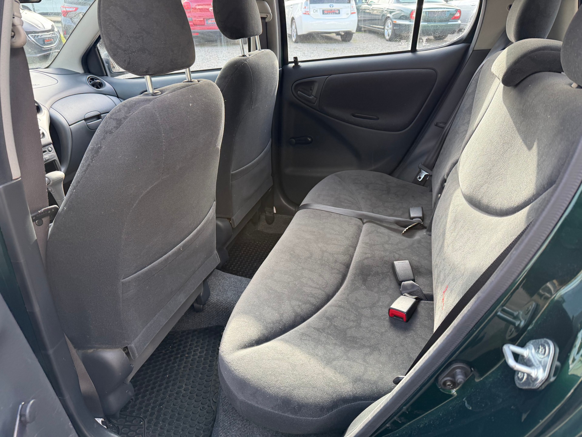 TOYOTA Yaris 1.3 Linea Luna-image-10