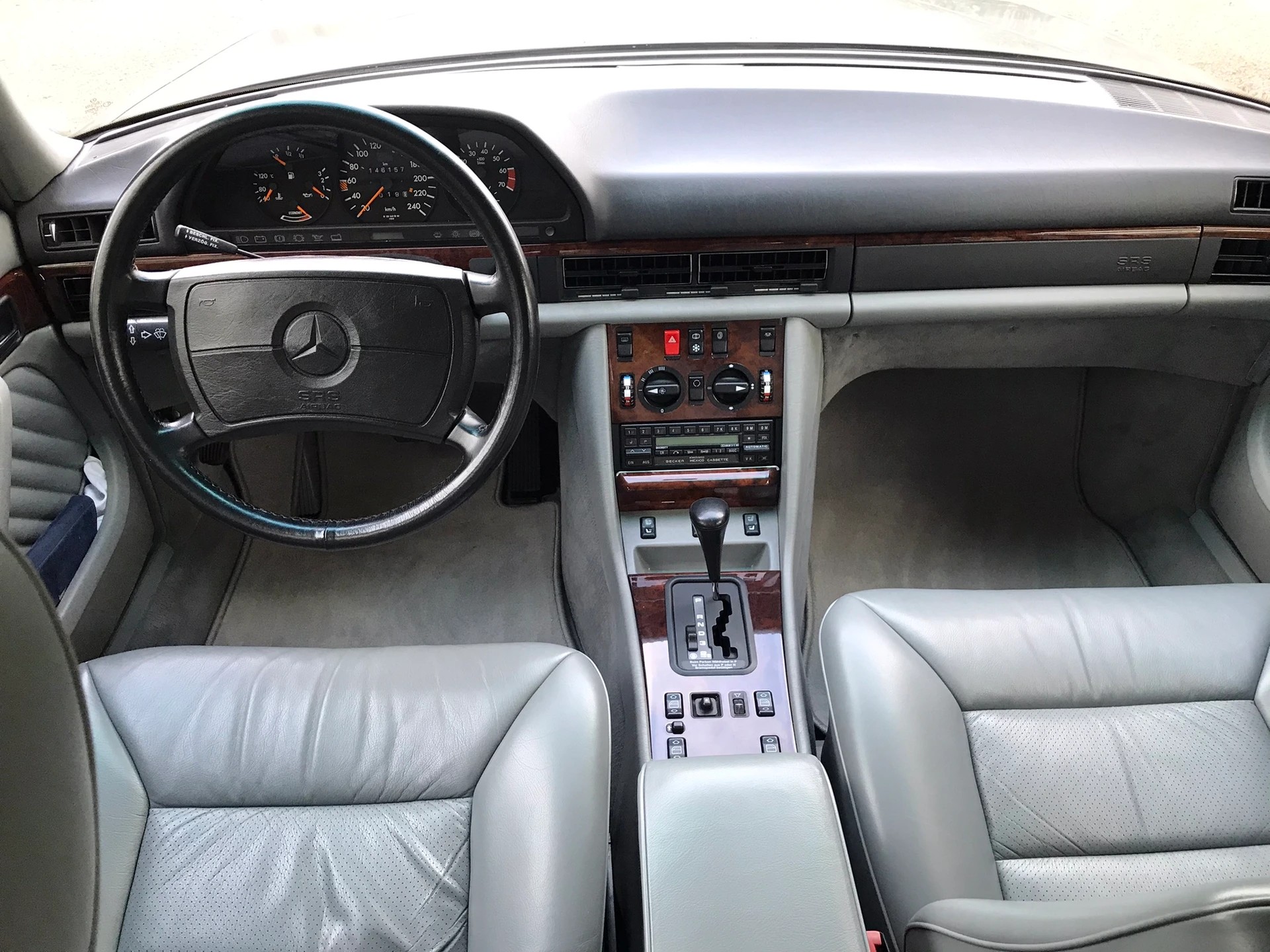 MERCEDES-BENZ 500 SEL W126 VETERAN-image-8