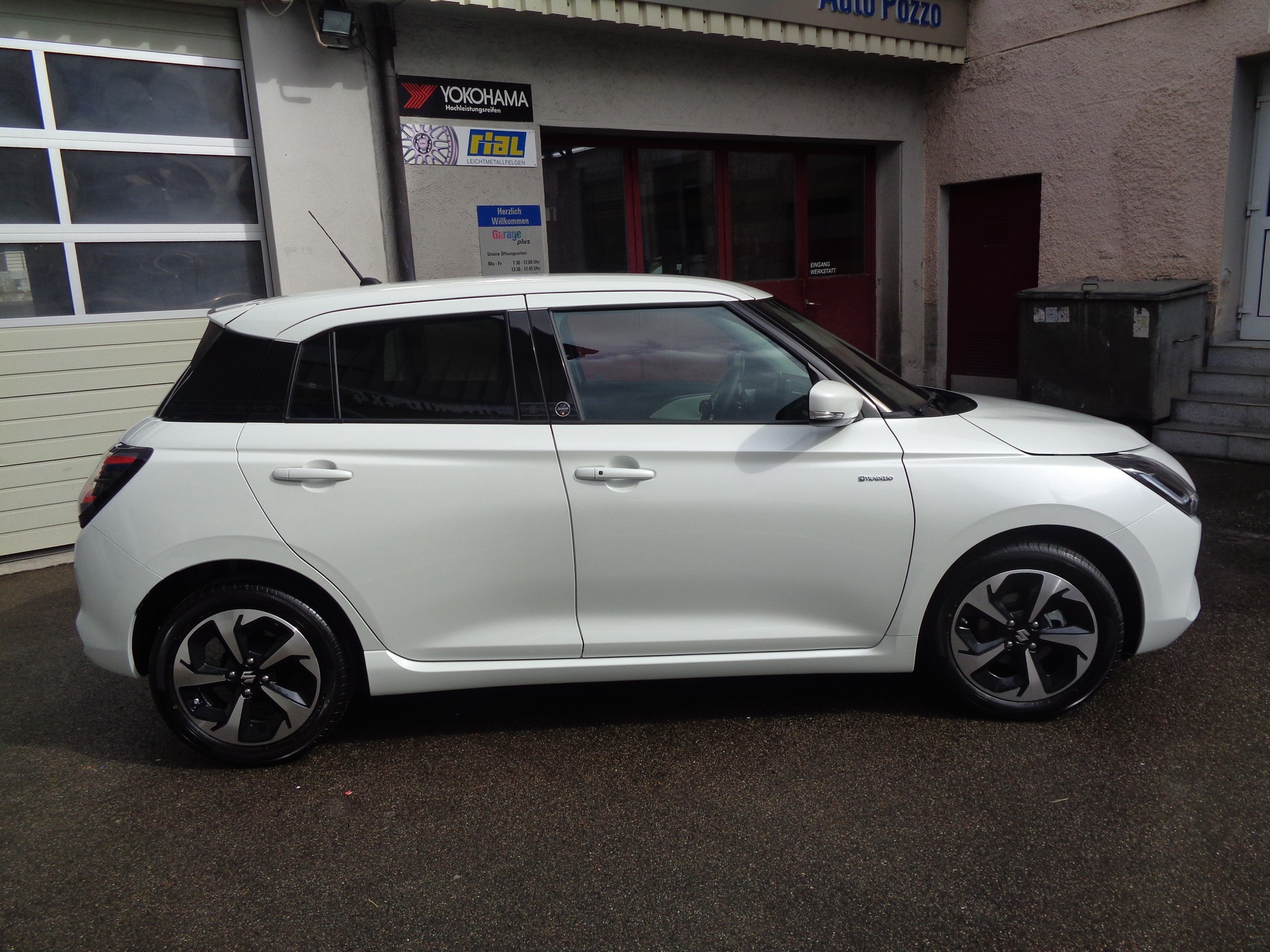 SUZUKI 1.2 Tradizio Top Hybrid-image-2