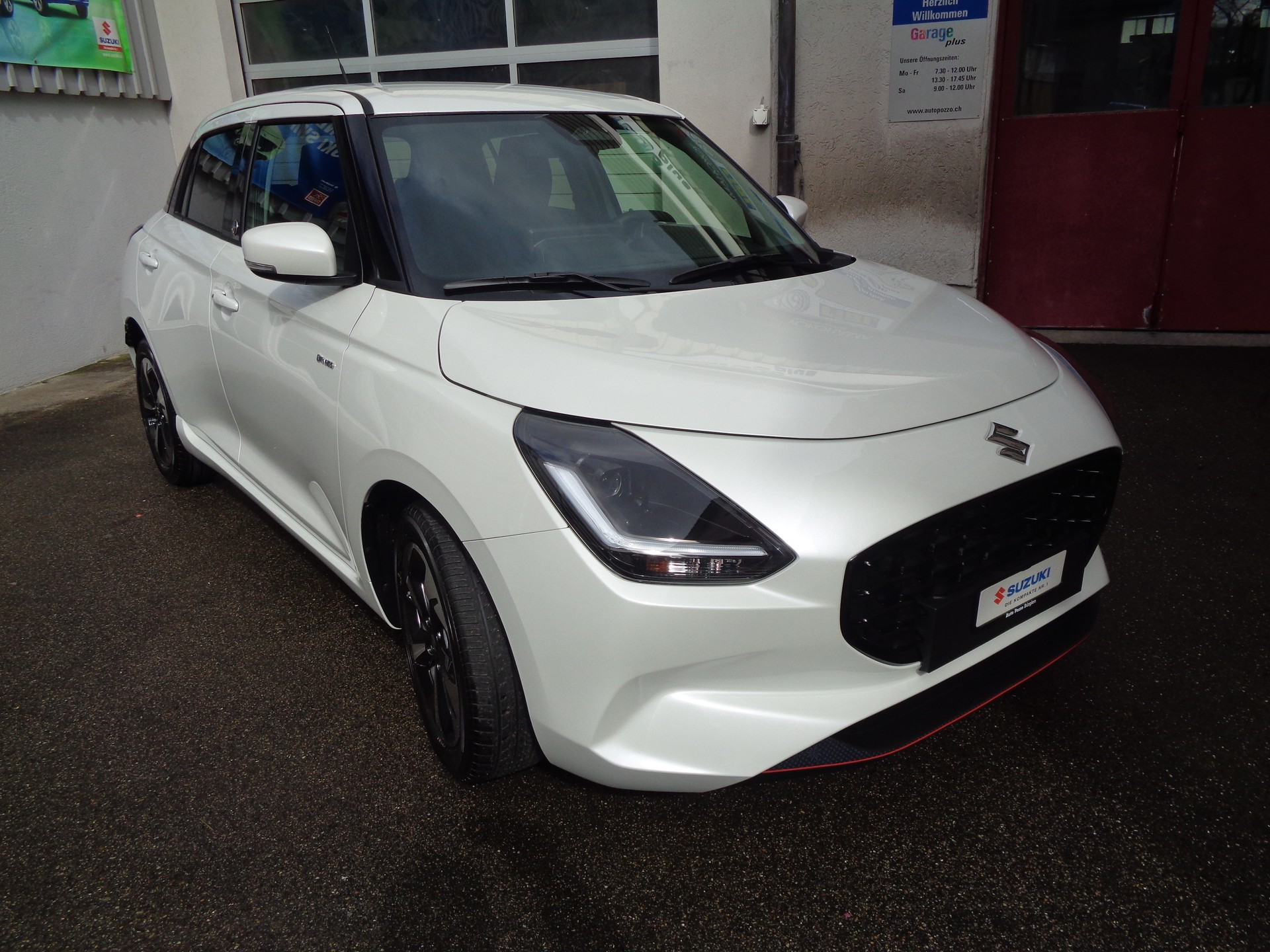 SUZUKI 1.2 Tradizio Top Hybrid