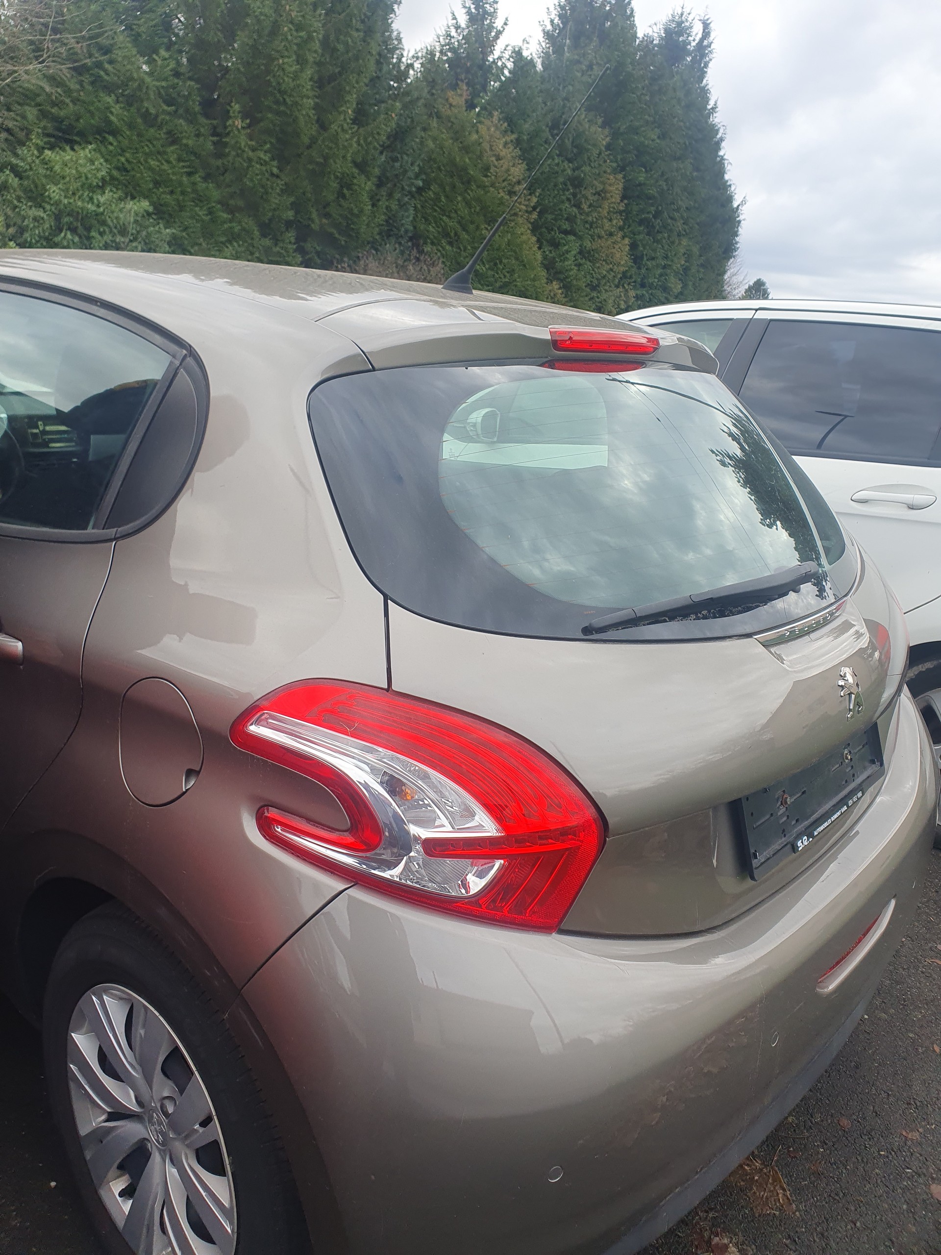 PEUGEOT 208 1.2 VTI Access-image-2