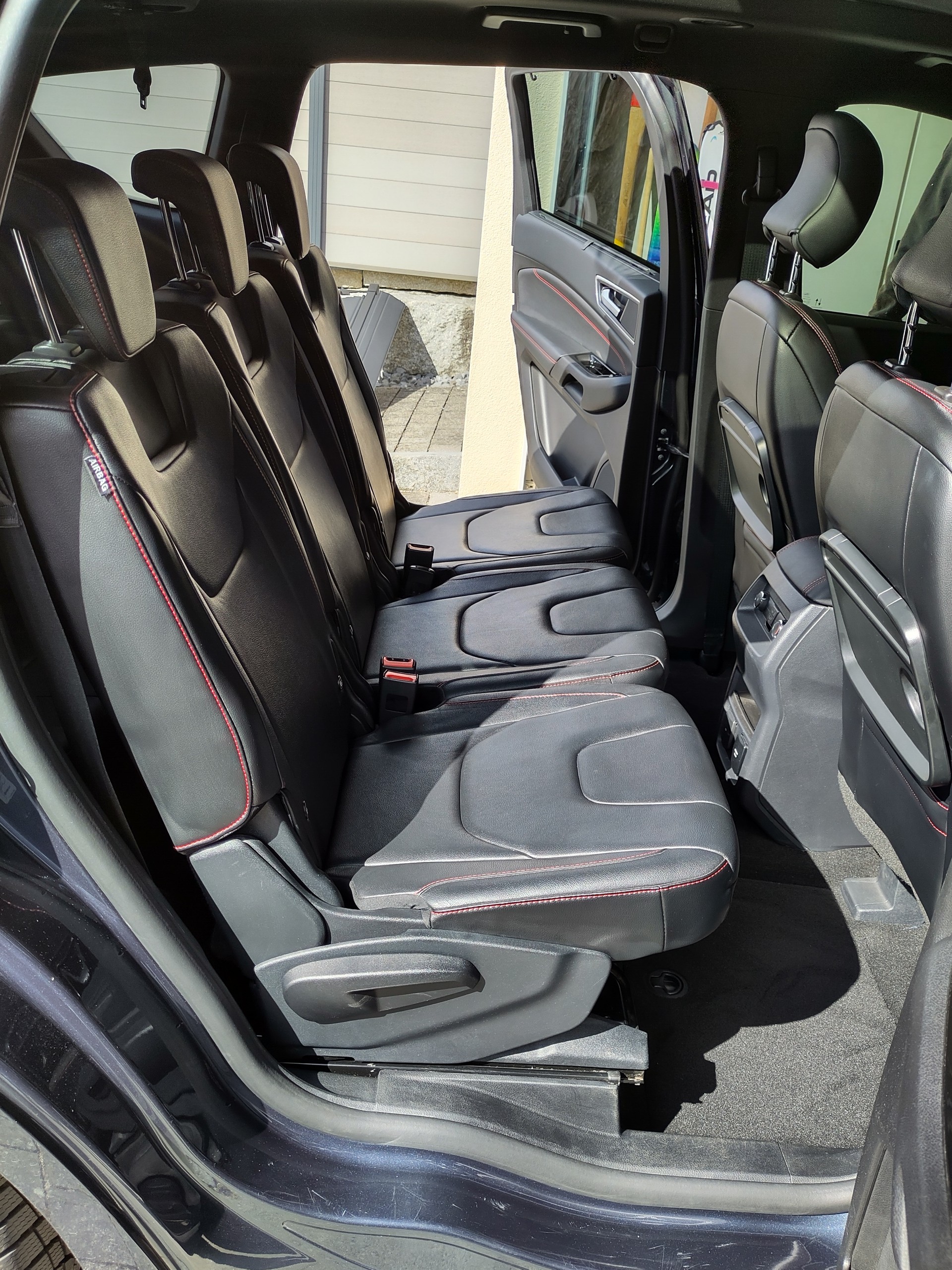 FORD S-Max 2.0 TDCi ST-Line AWD Automatic-image-4