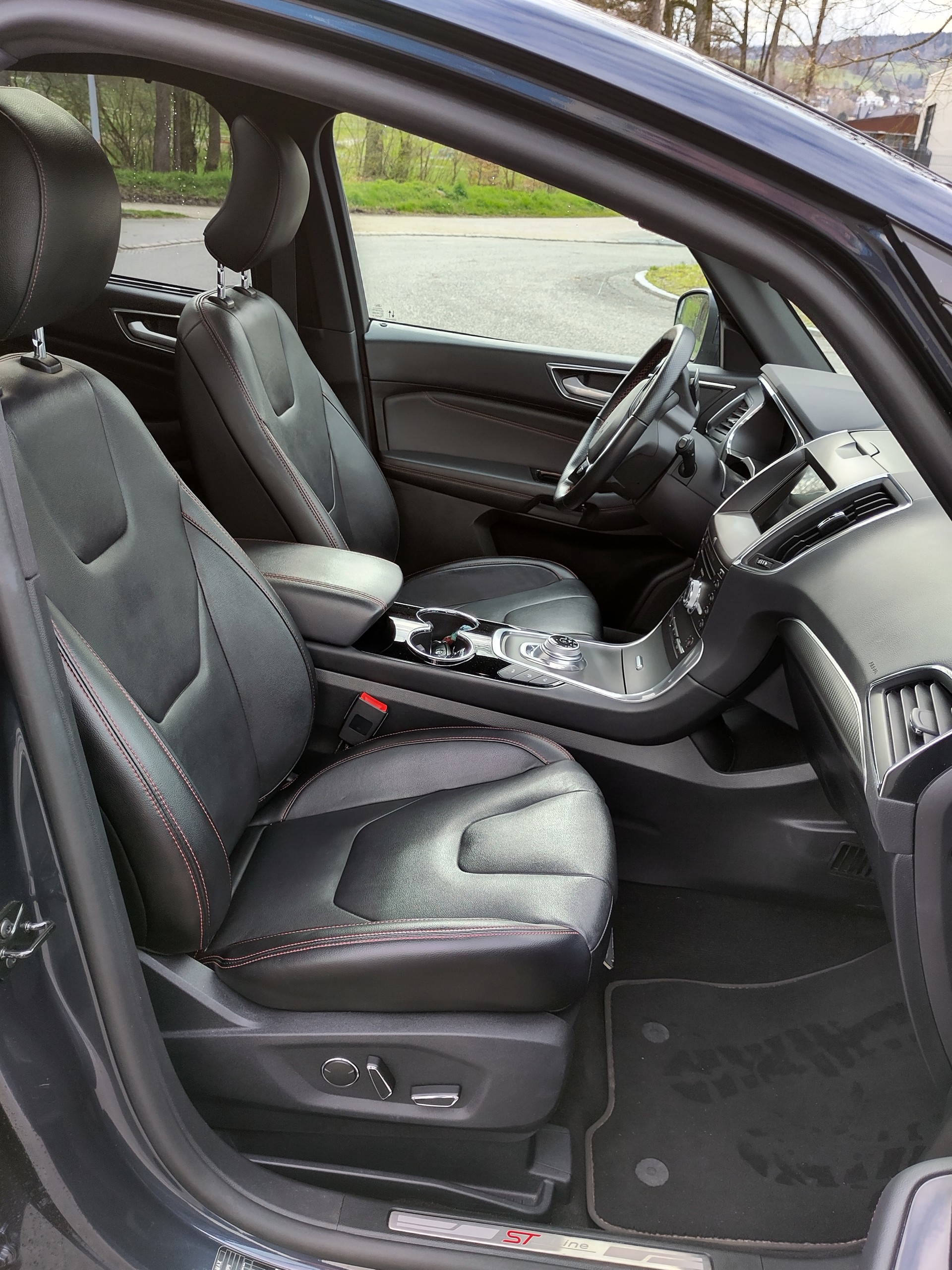 FORD S-Max 2.0 TDCi ST-Line AWD Automatic-image-8