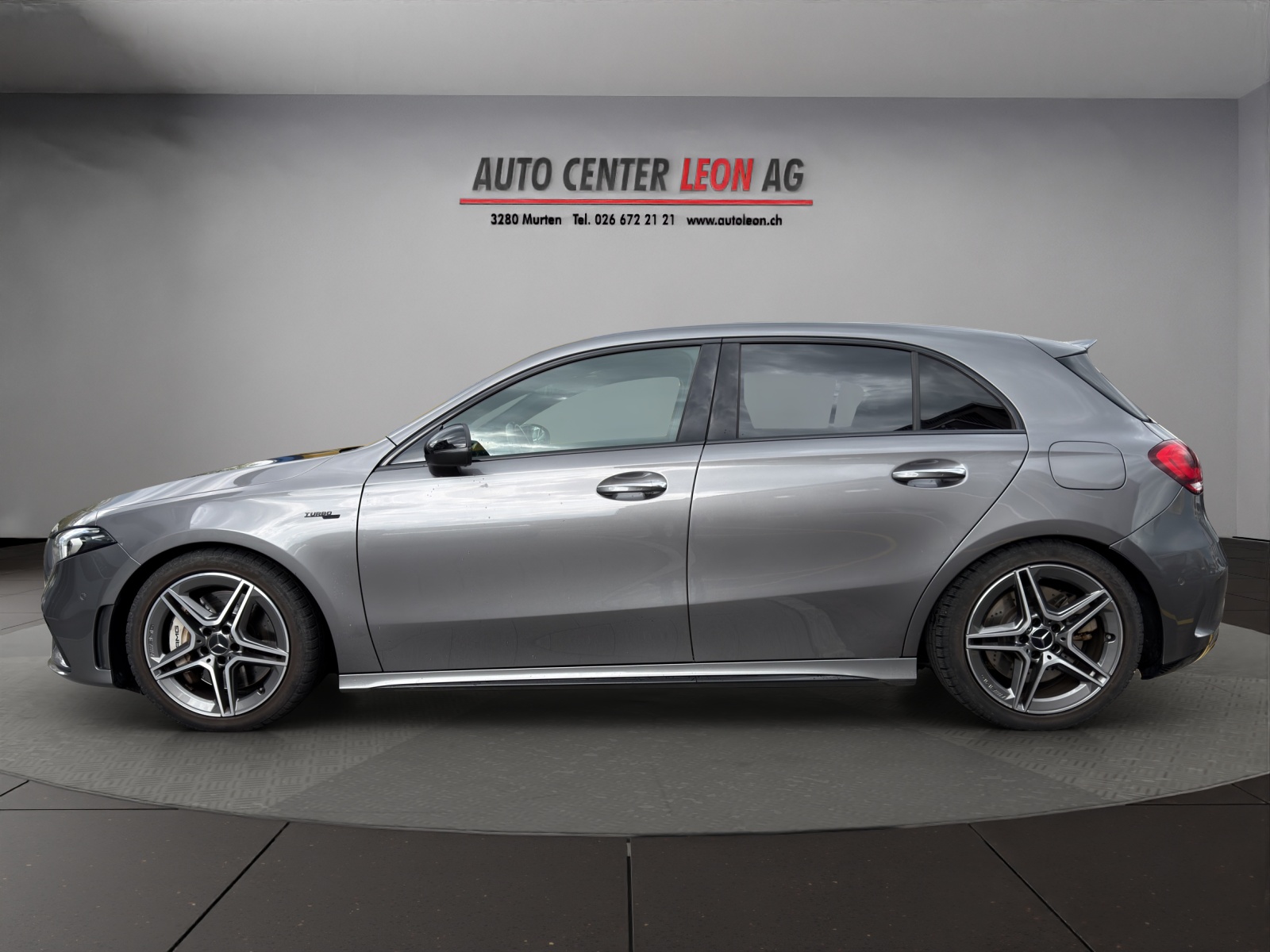 MERCEDES-BENZ A 35 AMG 4Matic Speedshift-showroom-element-2