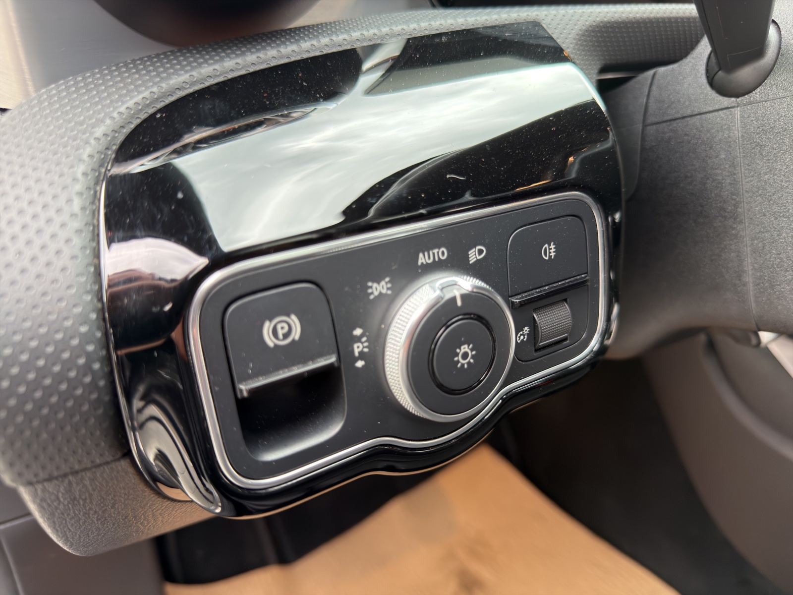 MERCEDES-BENZ A 35 AMG 4Matic Speedshift-image-25