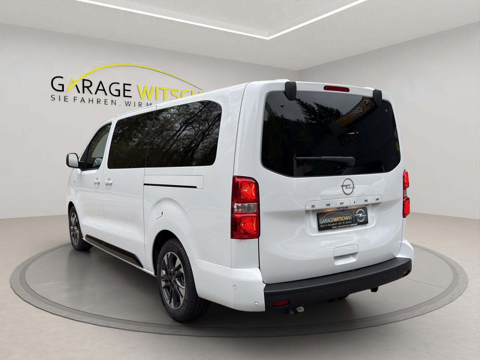 OPEL Zafira XL 2.2 CDTi S/S-image-9