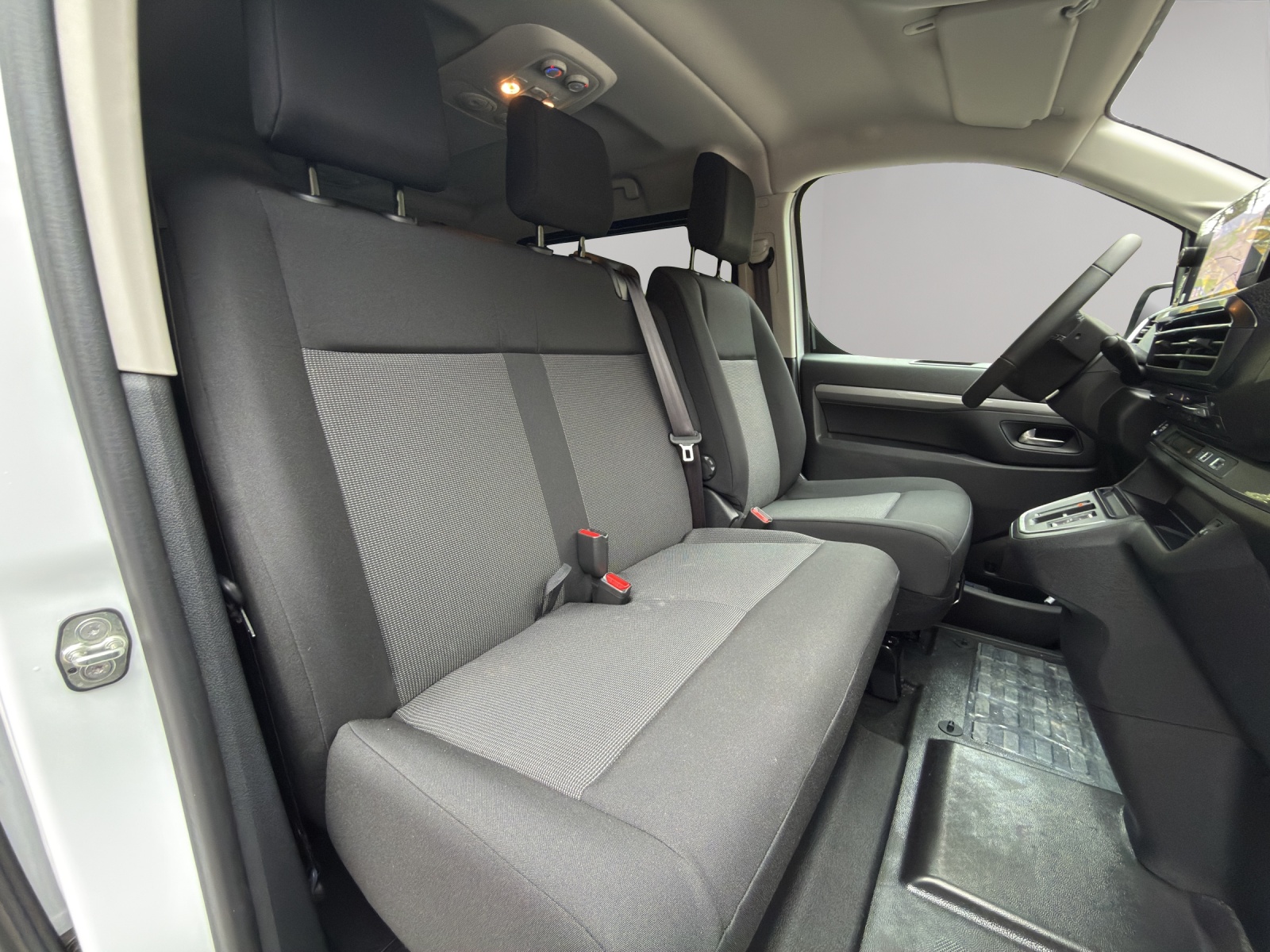 OPEL Zafira XL 2.2 CDTi S/S-image-22