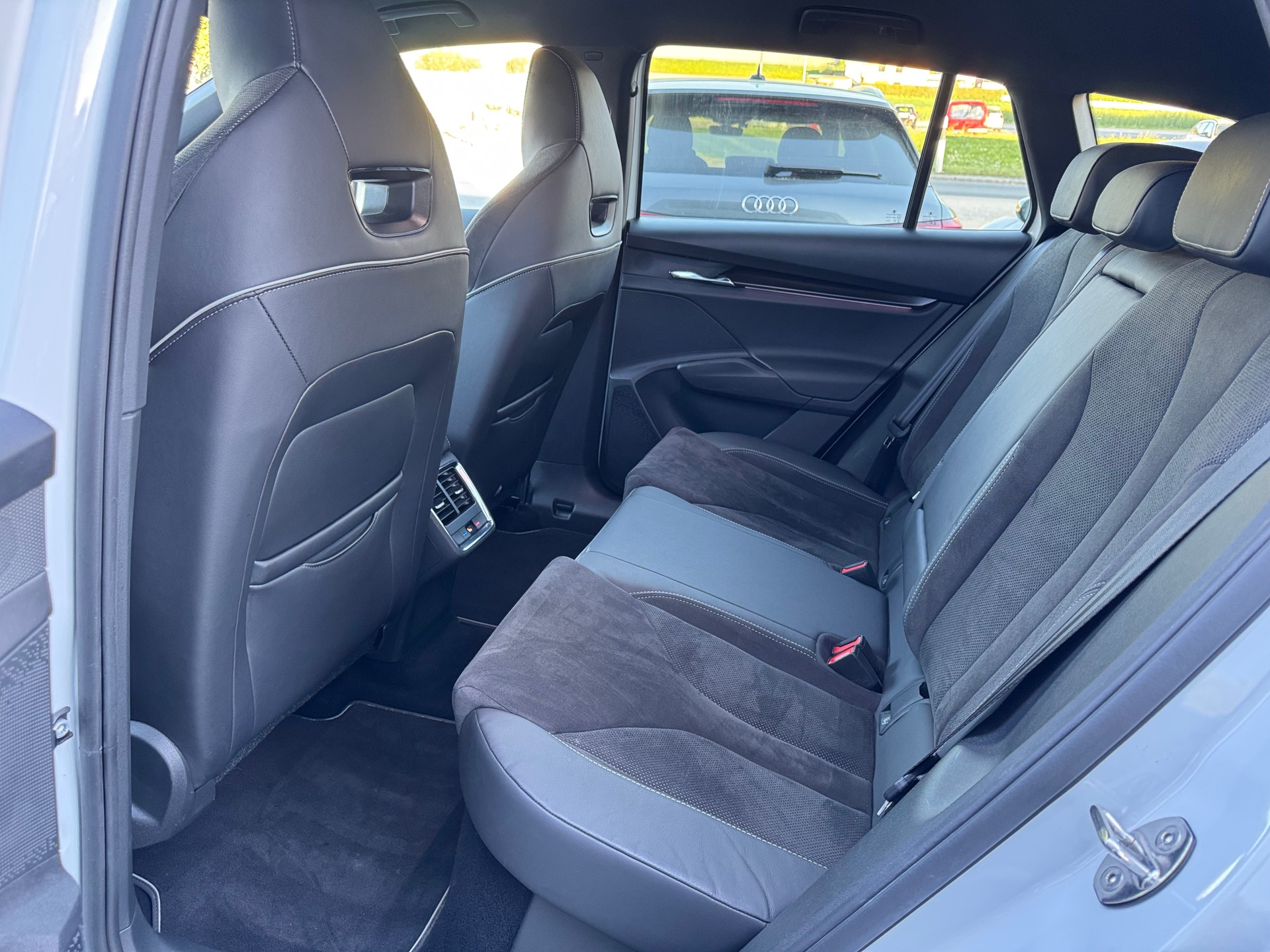 SKODA Enyaq iV 80 SportLine-image-6