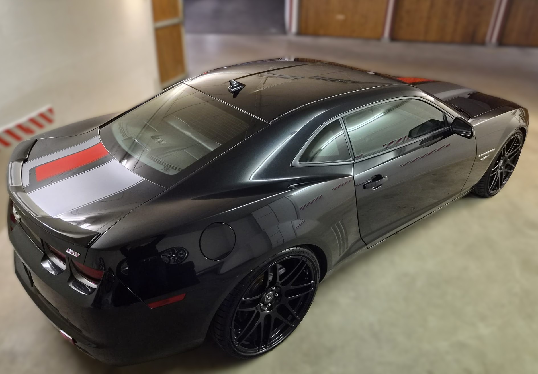 CHEVROLET Camaro SS 6.2 Coupé 45th Anniversary Edition - SAMMLERZUSTAND-image-6
