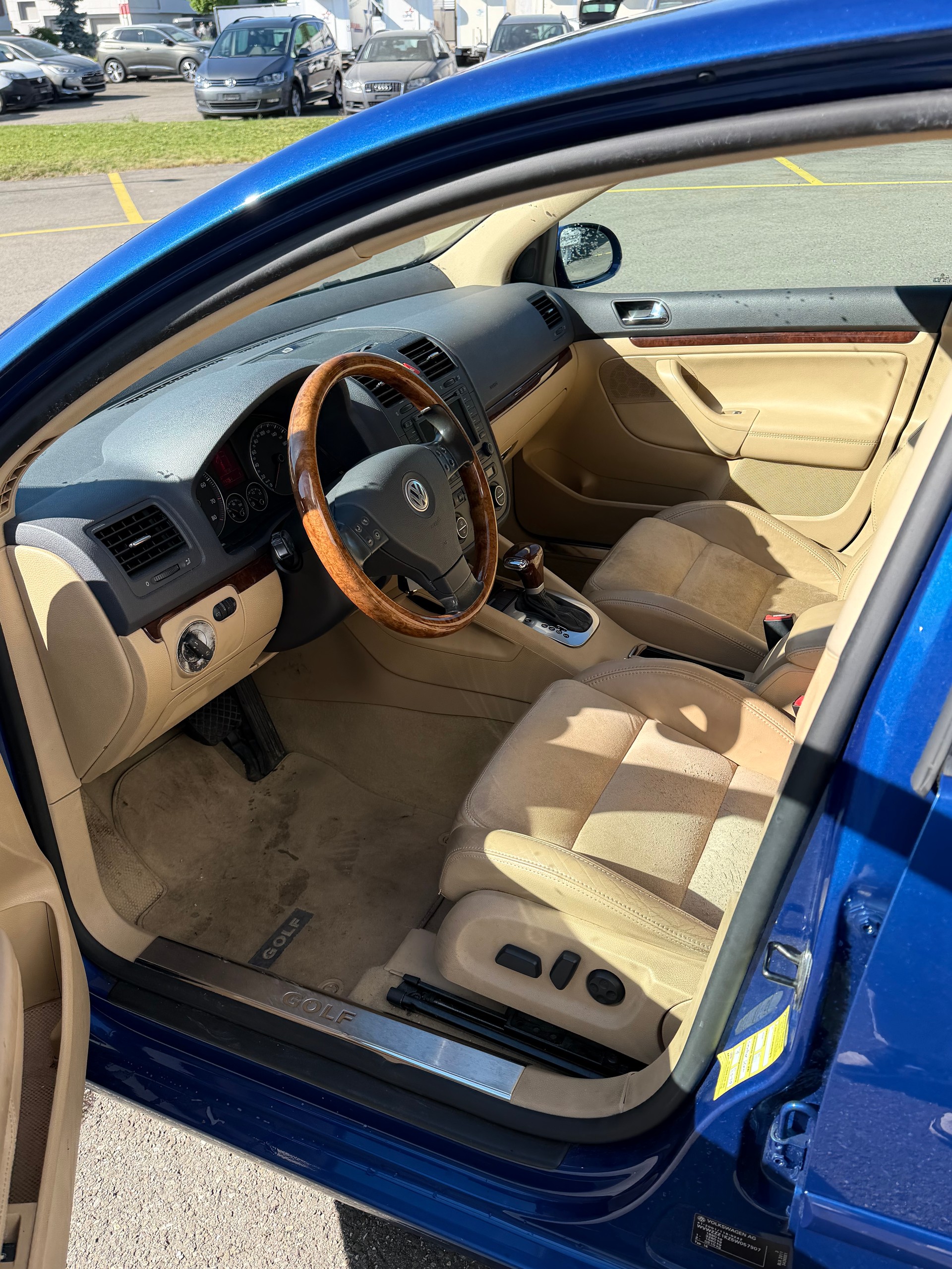 VW Golf 2.0 FSI Comfortline-image-10