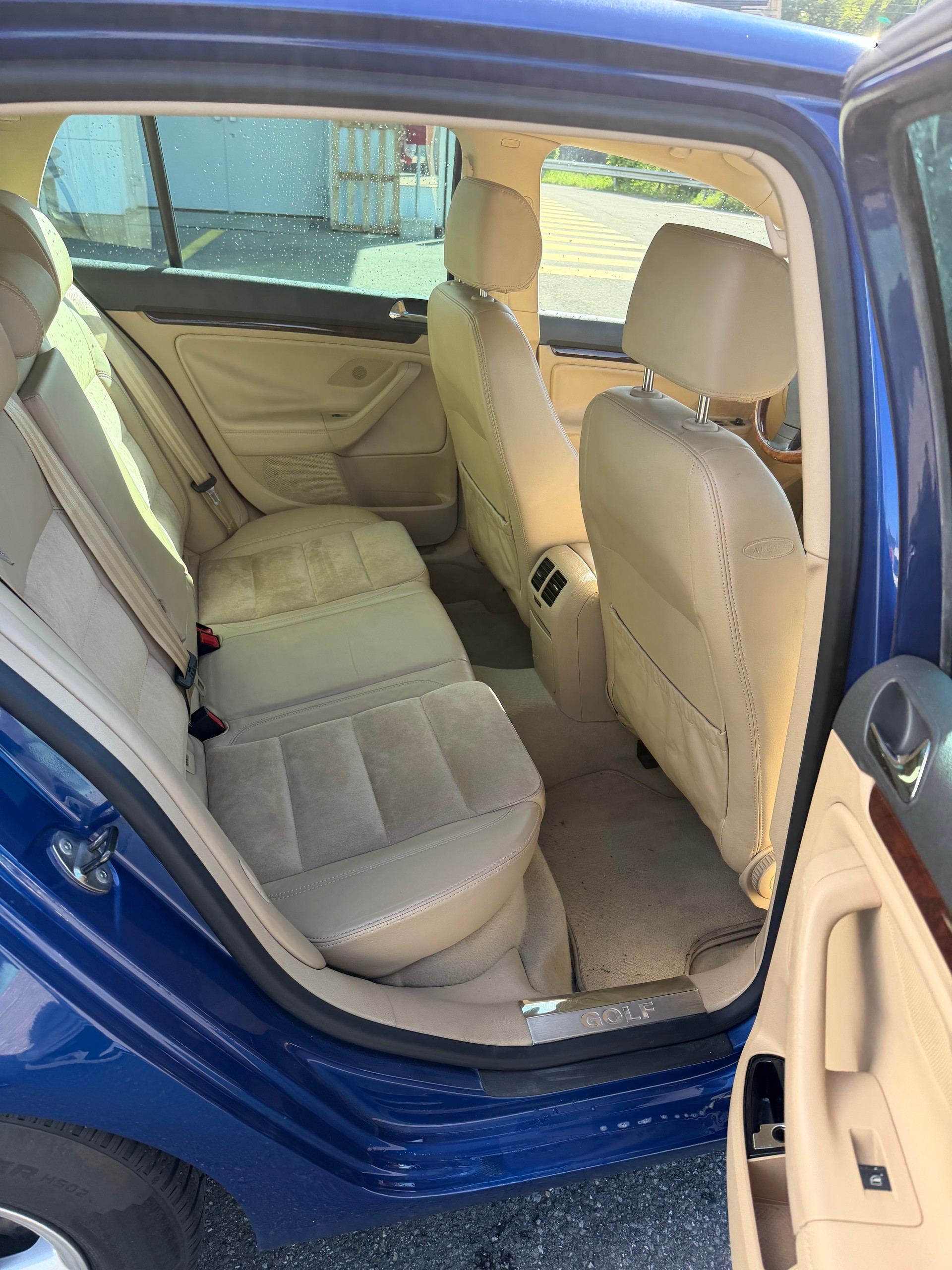VW Golf 2.0 FSI Comfortline-image-4