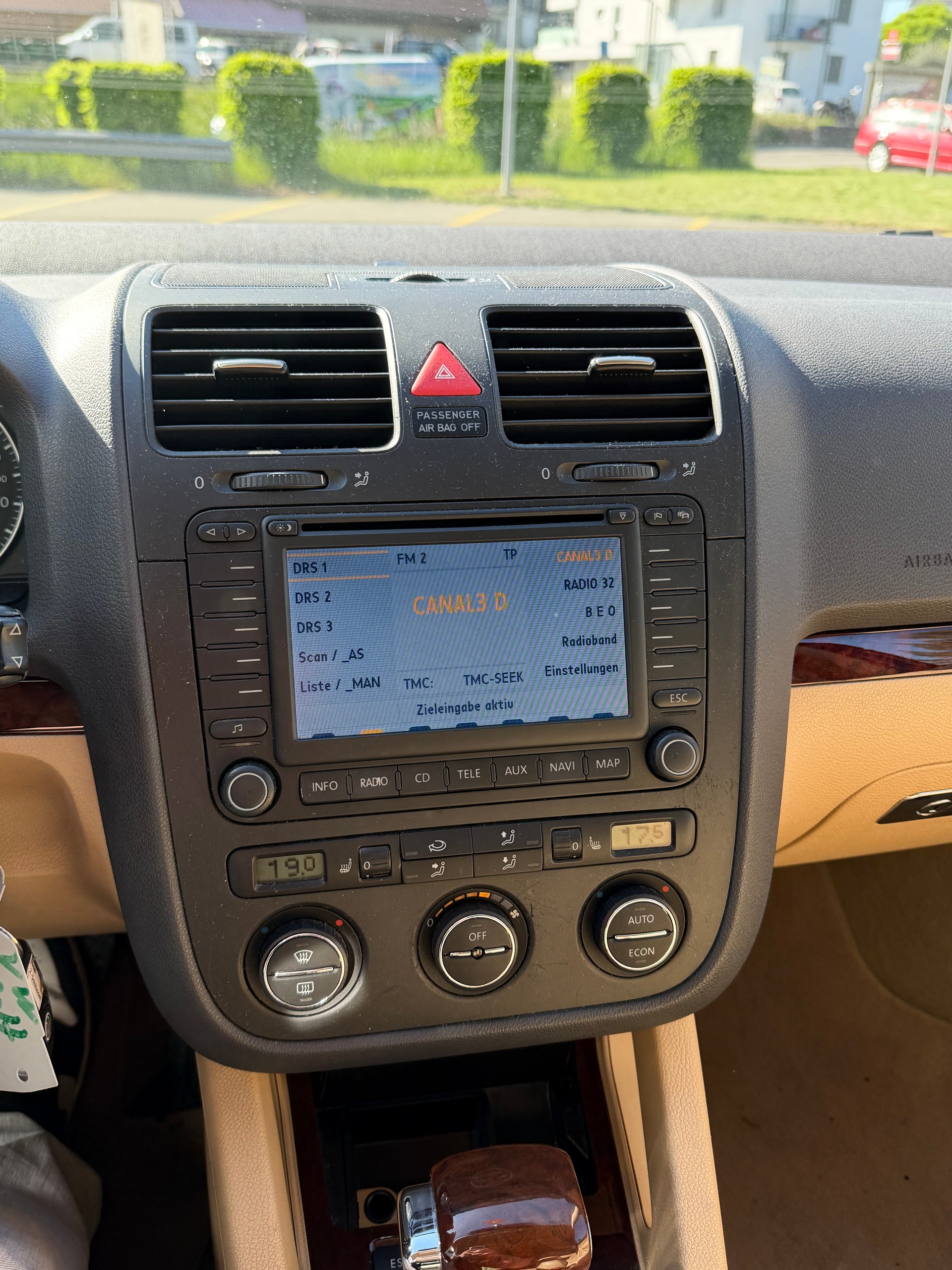 VW Golf 2.0 FSI Comfortline-image-12
