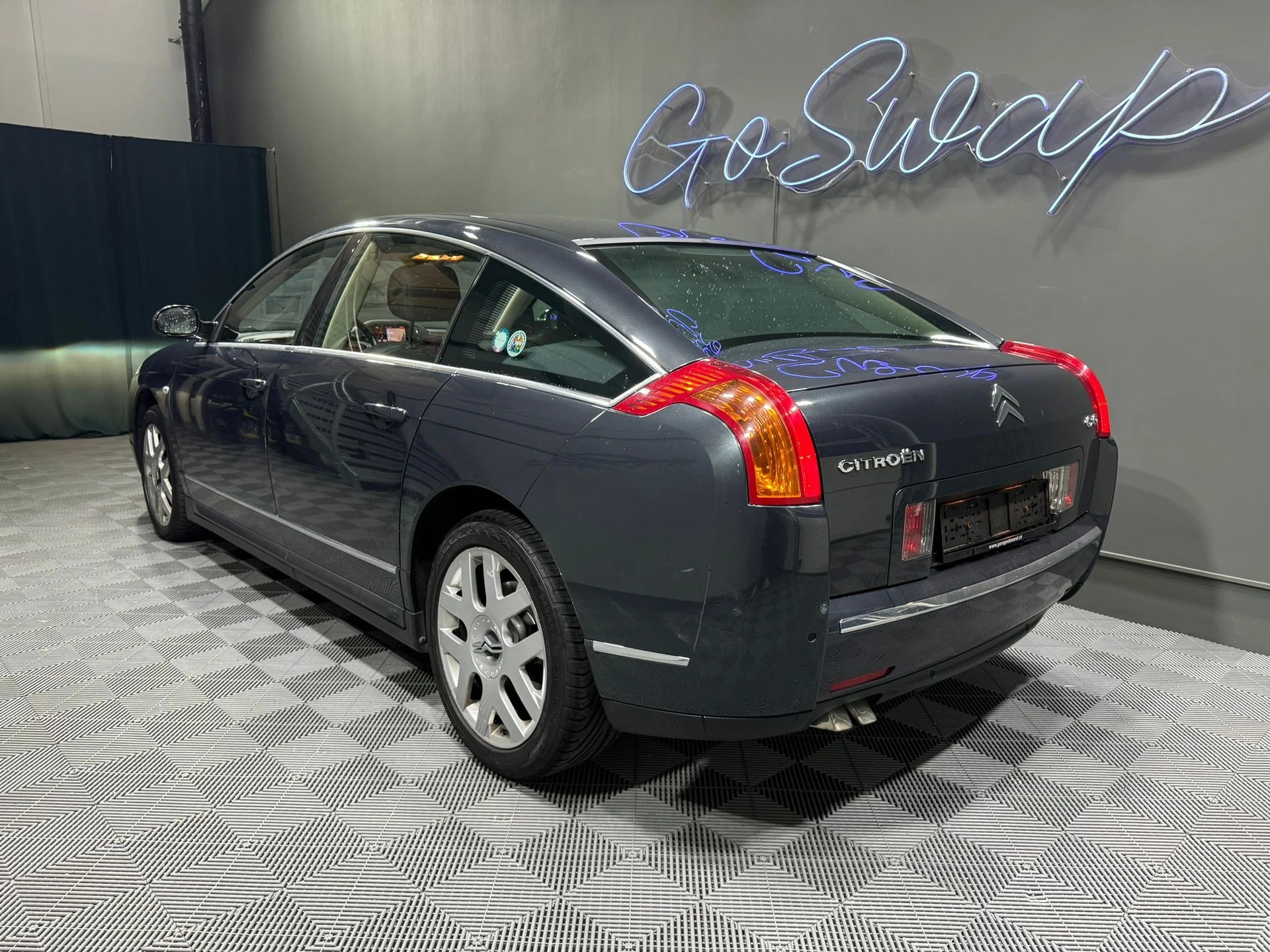 CITROEN C6 Sedan 2.7 HDi V6 Exclusive Automatic-image-5