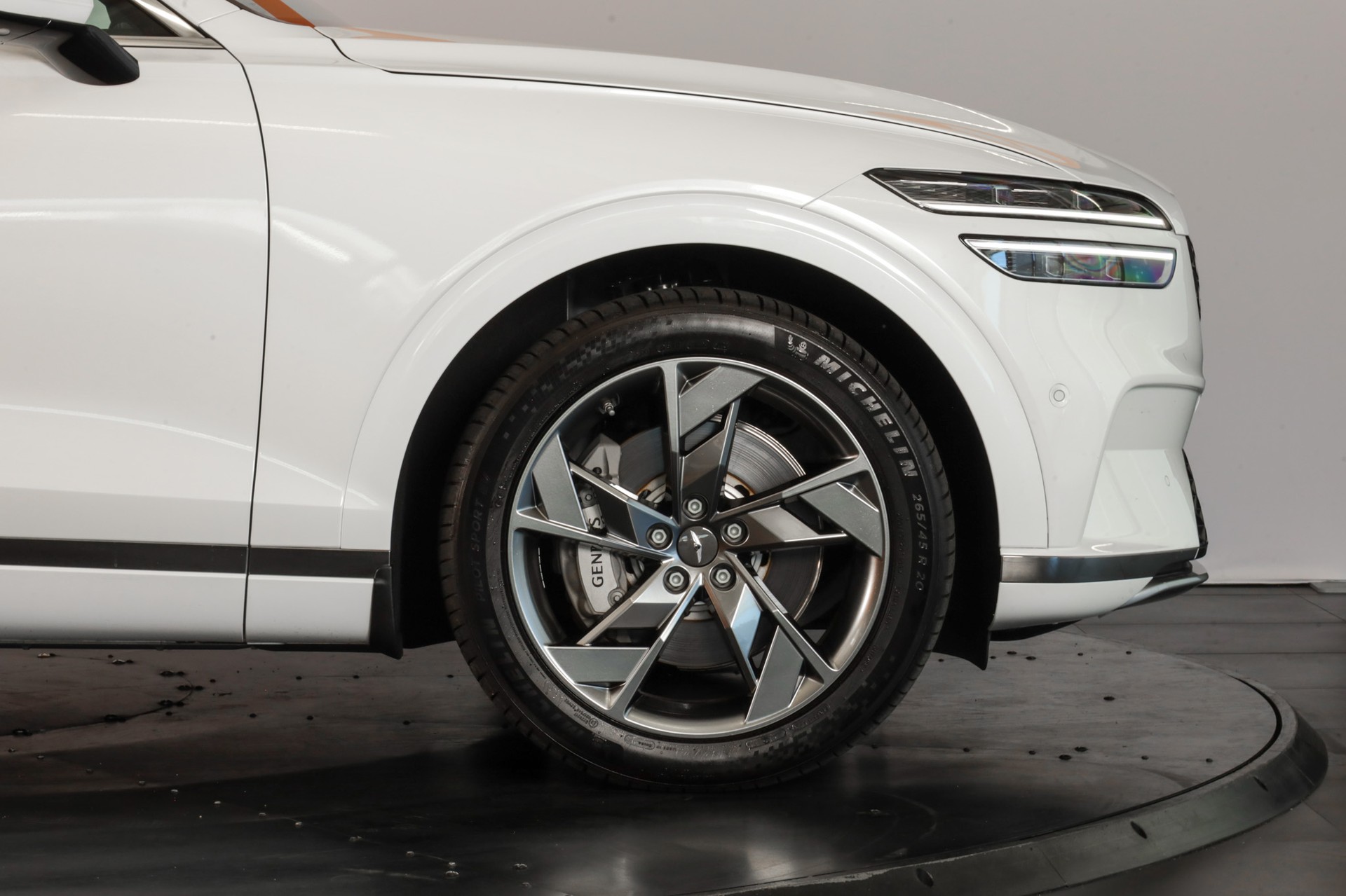 GENESIS GV70 Electrified Sport kWh 77,4 AWD-image-6