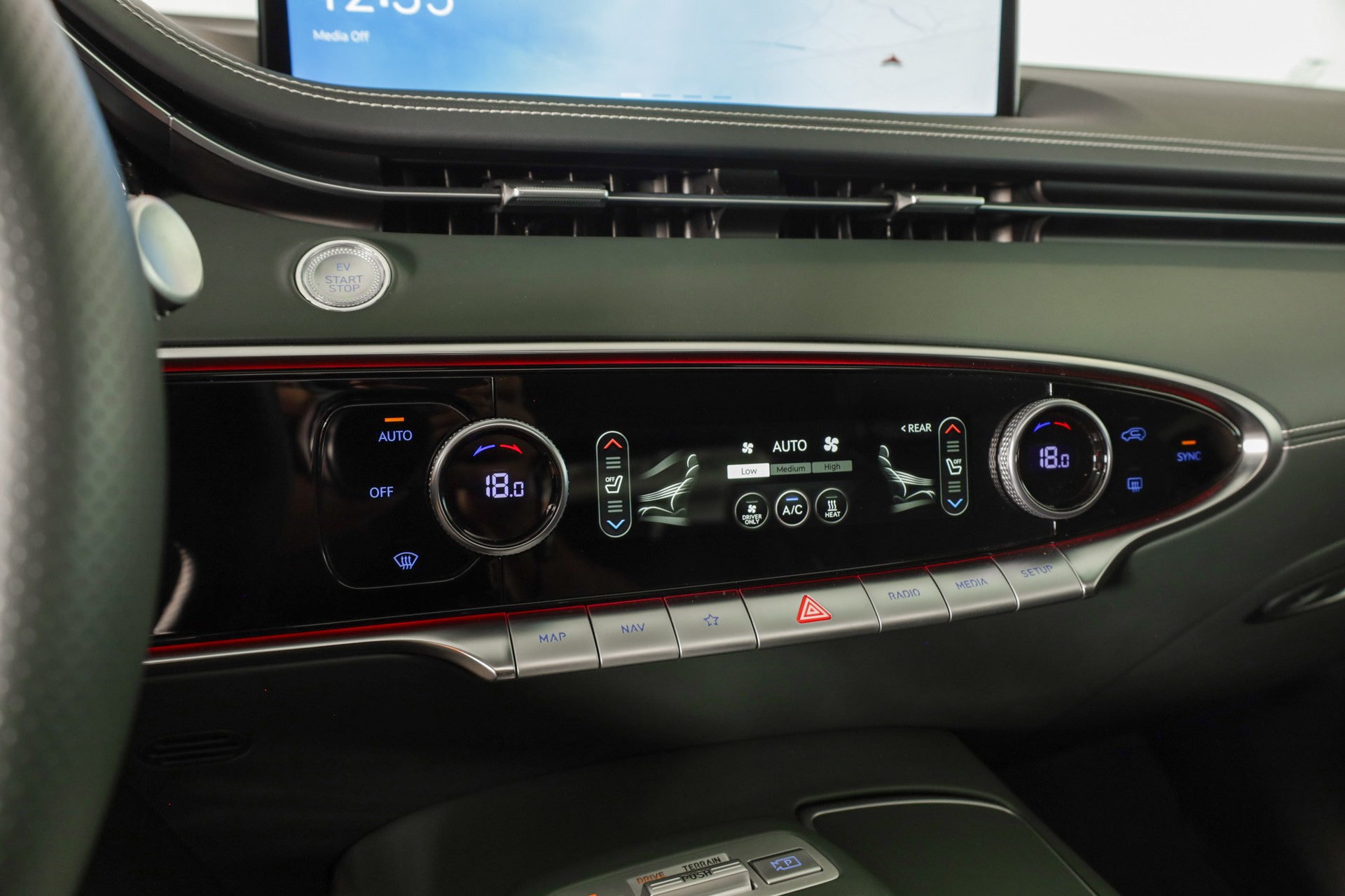 GENESIS GV70 Electrified Sport kWh 77,4 AWD-image-17