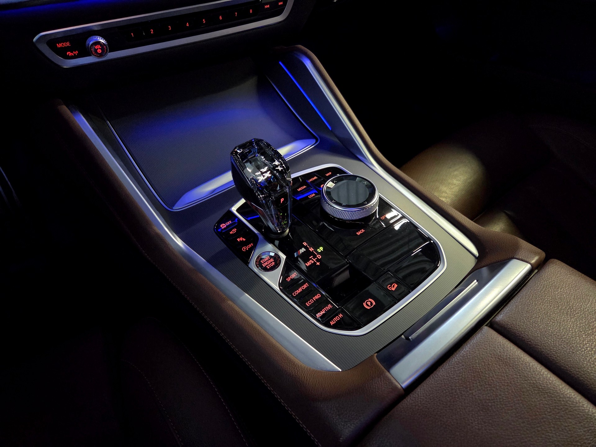 BMW X6 M50d-image-9
