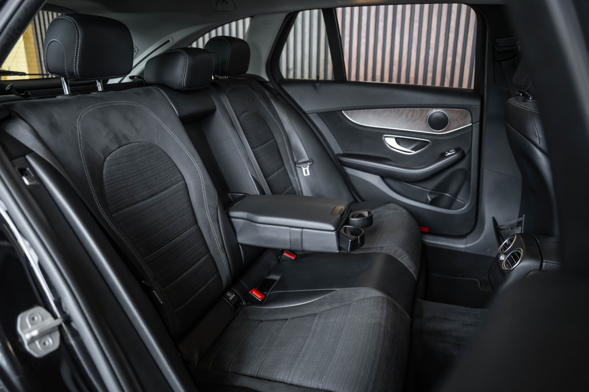 MERCEDES-BENZ C 220 BlueTEC Swiss Star Avantgarde 7G-Tronic-image-18