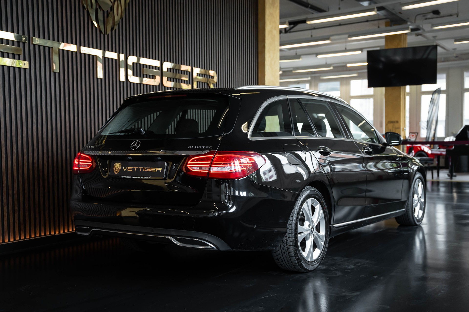 MERCEDES-BENZ C 220 BlueTEC Swiss Star Avantgarde 7G-Tronic-image-6