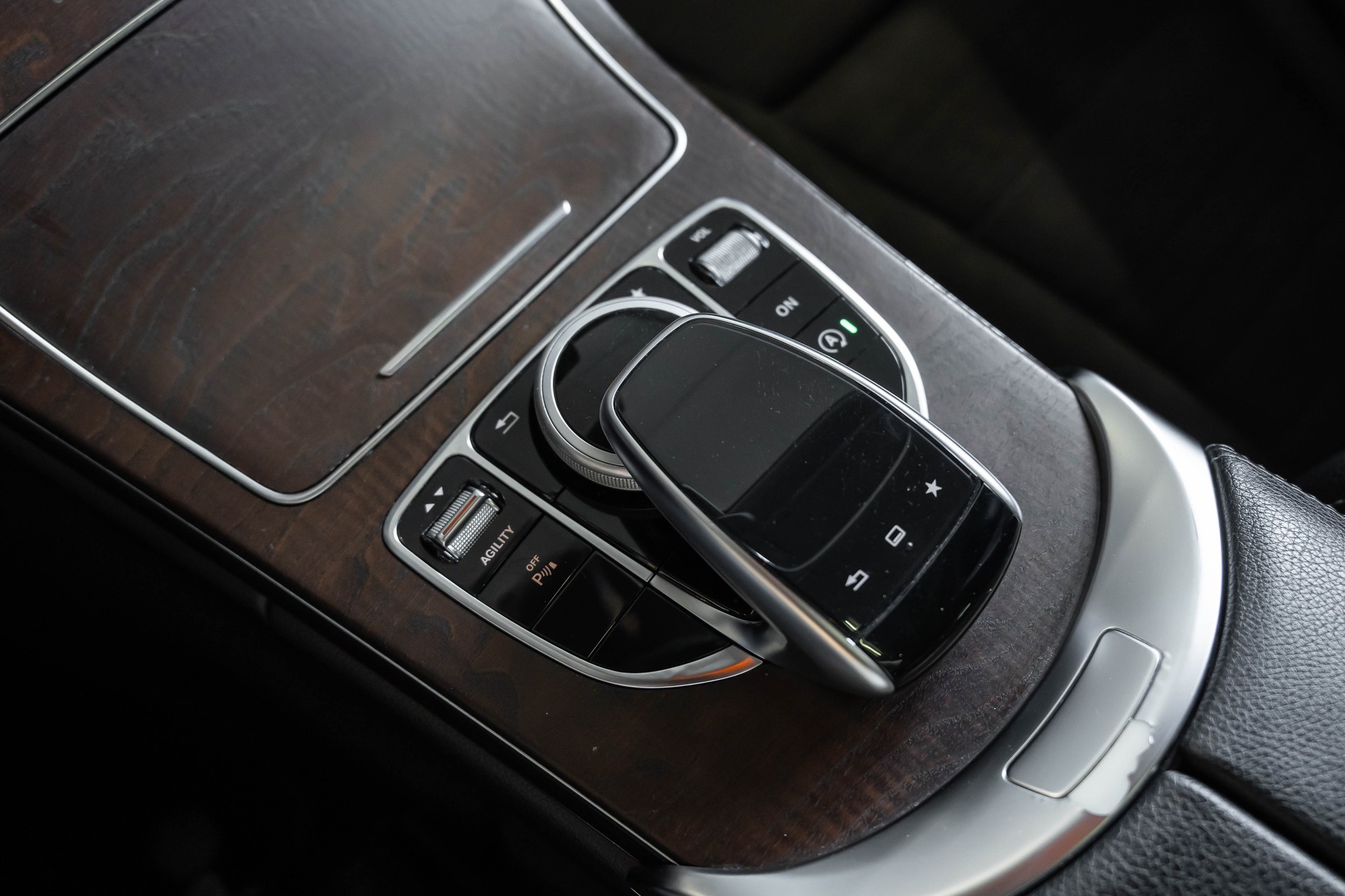 MERCEDES-BENZ C 220 BlueTEC Swiss Star Avantgarde 7G-Tronic-image-30
