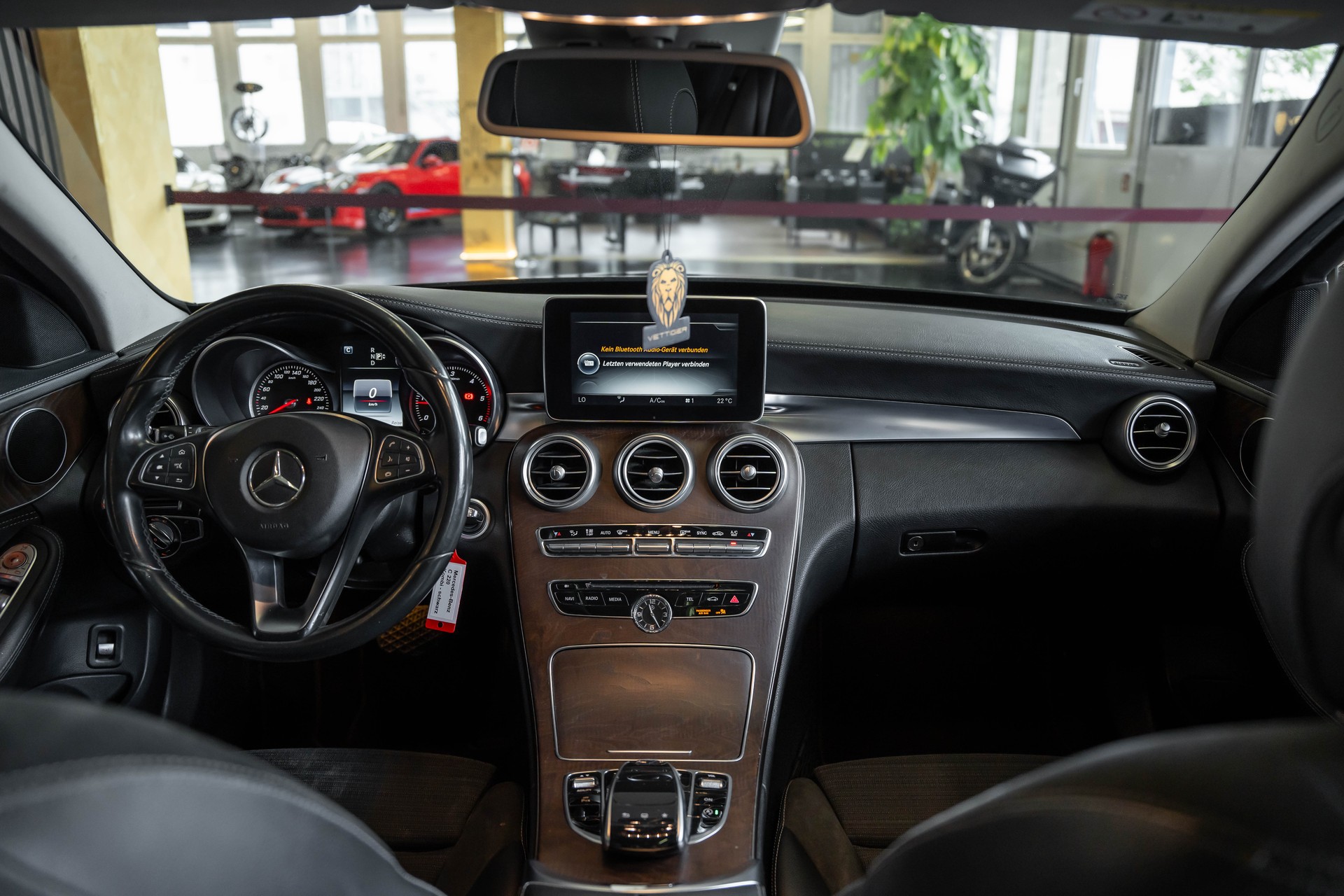 MERCEDES-BENZ C 220 BlueTEC Swiss Star Avantgarde 7G-Tronic-image-10