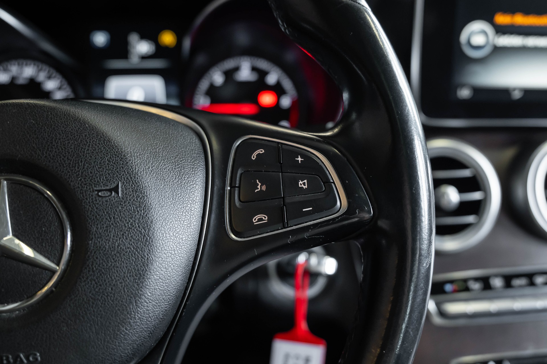 MERCEDES-BENZ C 220 BlueTEC Swiss Star Avantgarde 7G-Tronic-image-26