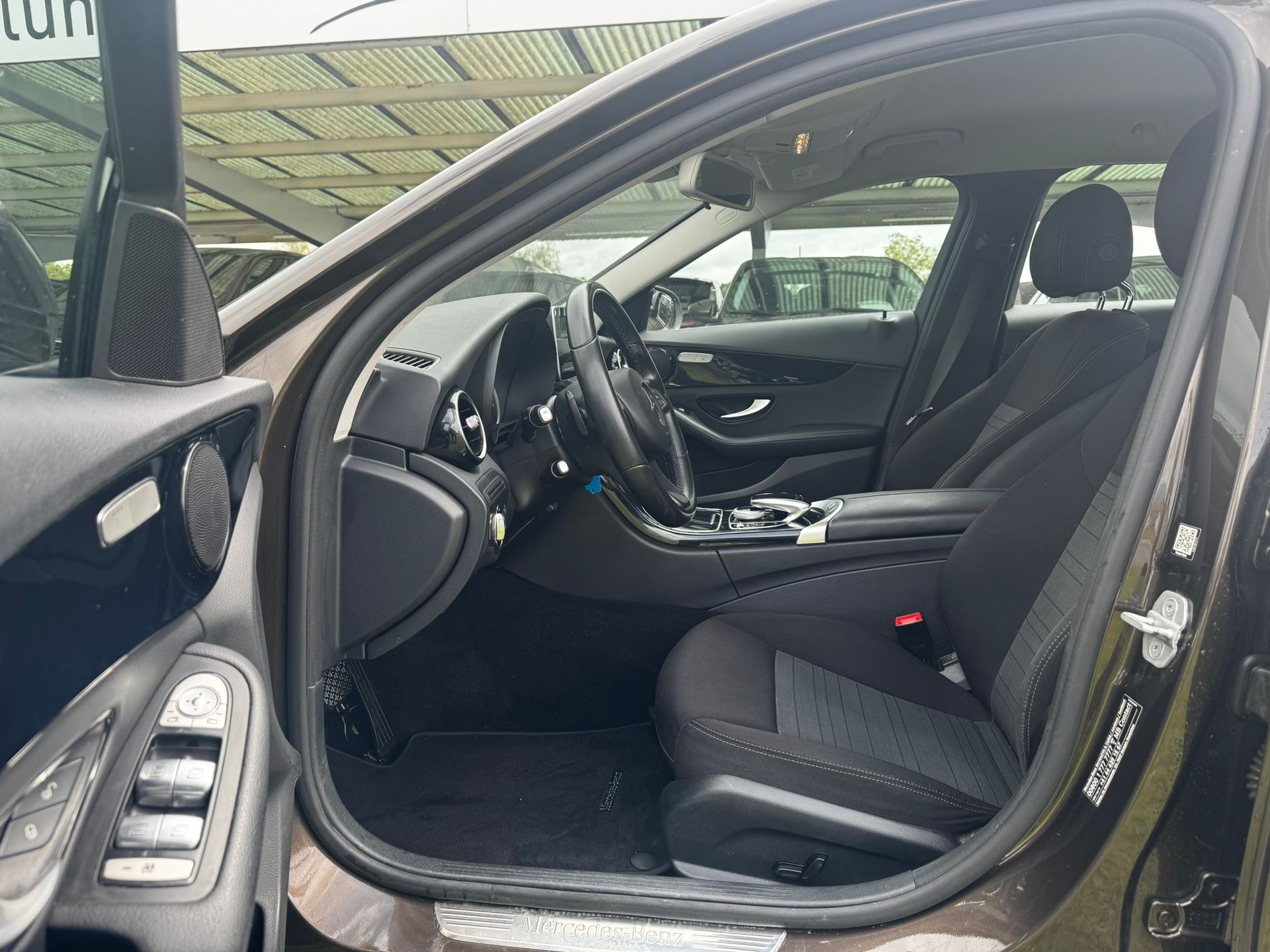 MERCEDES-BENZ C 250 BlueTEC 4Matic 7G-Tronic-image-9