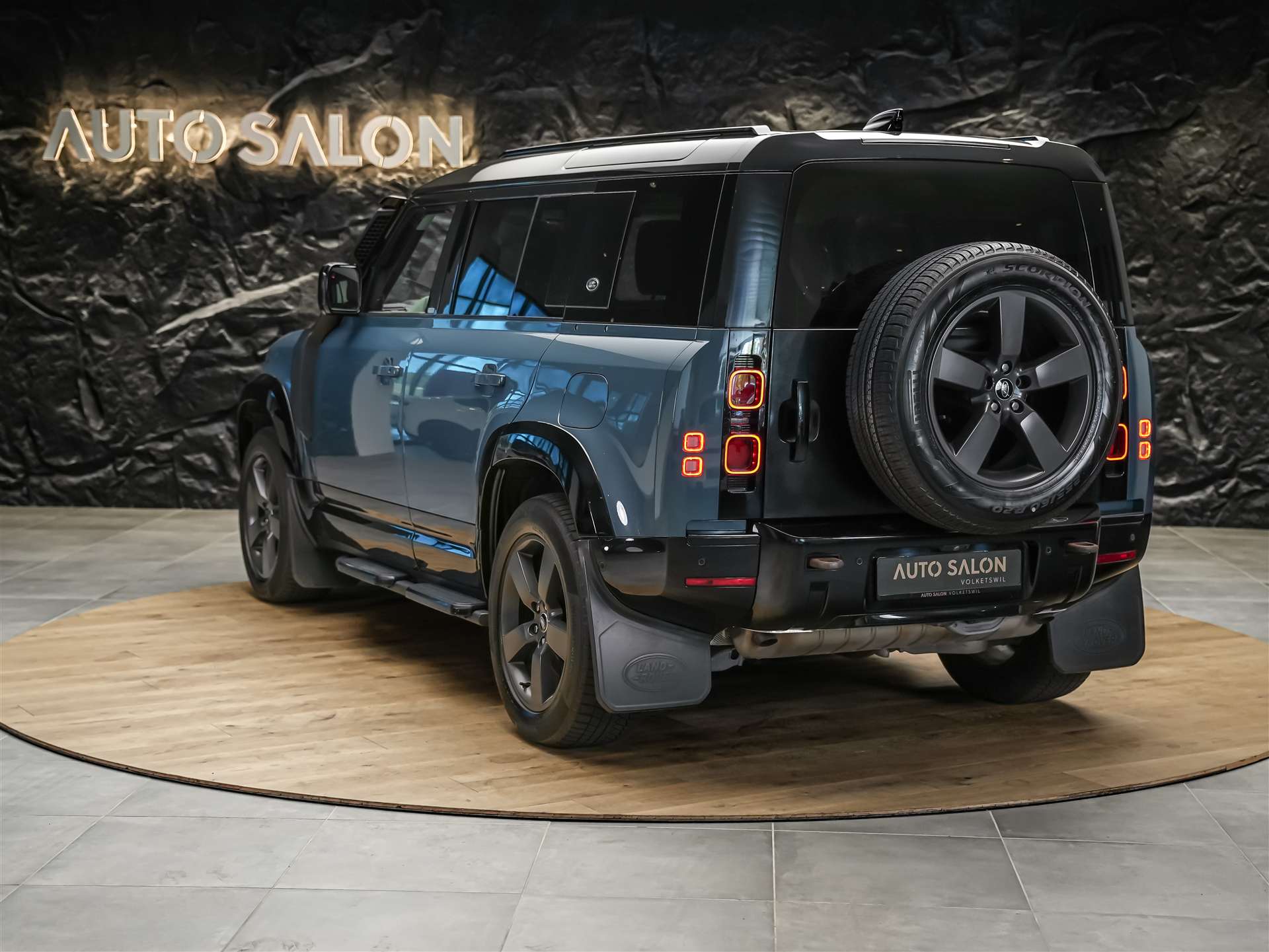 LAND ROVER Defender 110 P400e Si4 PHEV X-Dynamic SE AT8 *CH Auto*Head Up*Panorama*Meridian*360° Kamera*-showroom-element-3