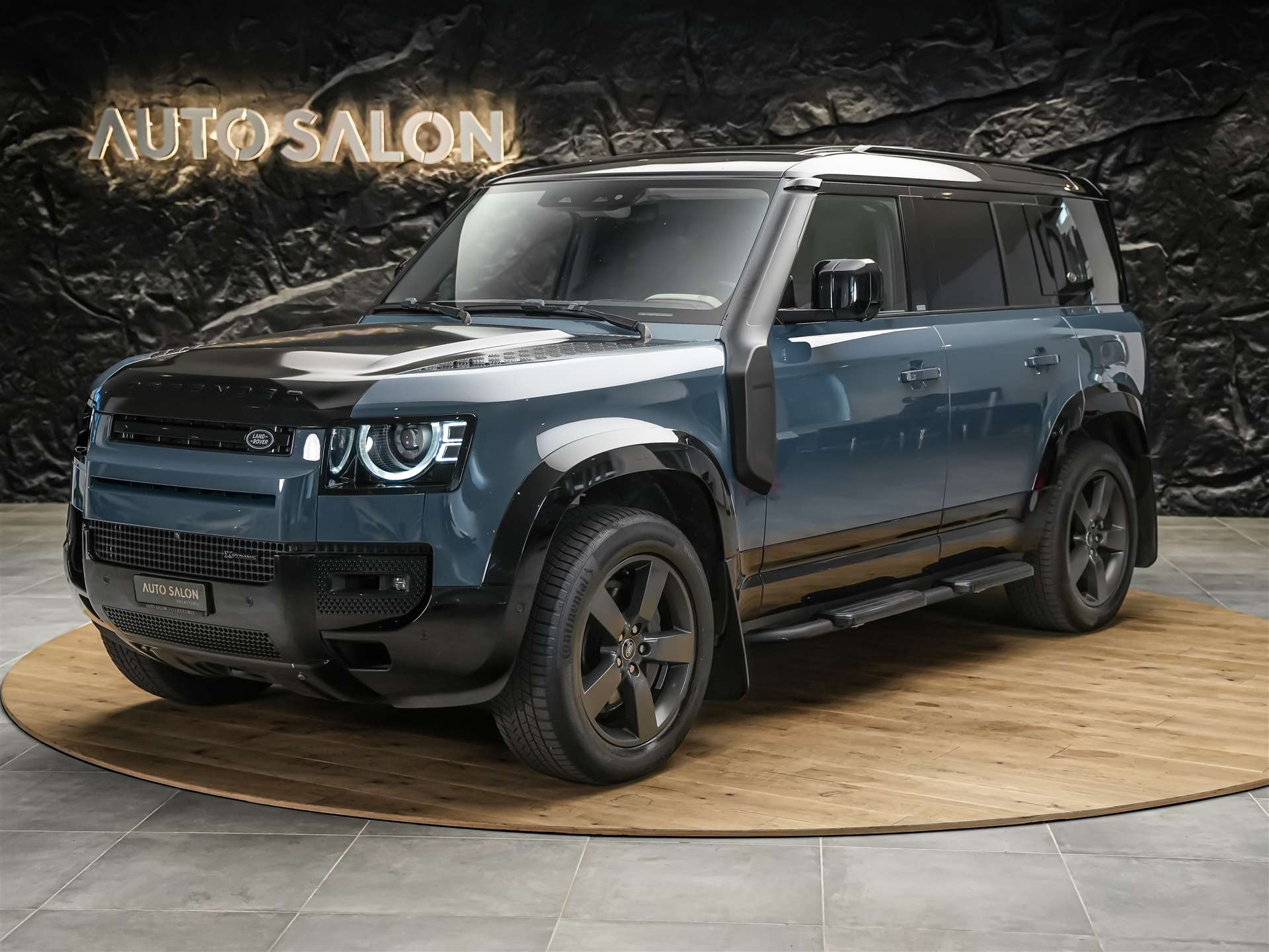 LAND ROVER Defender 110 P400e Si4 PHEV X-Dynamic SE AT8 *CH Auto*Head Up*Panorama*Meridian*360° Kamera*