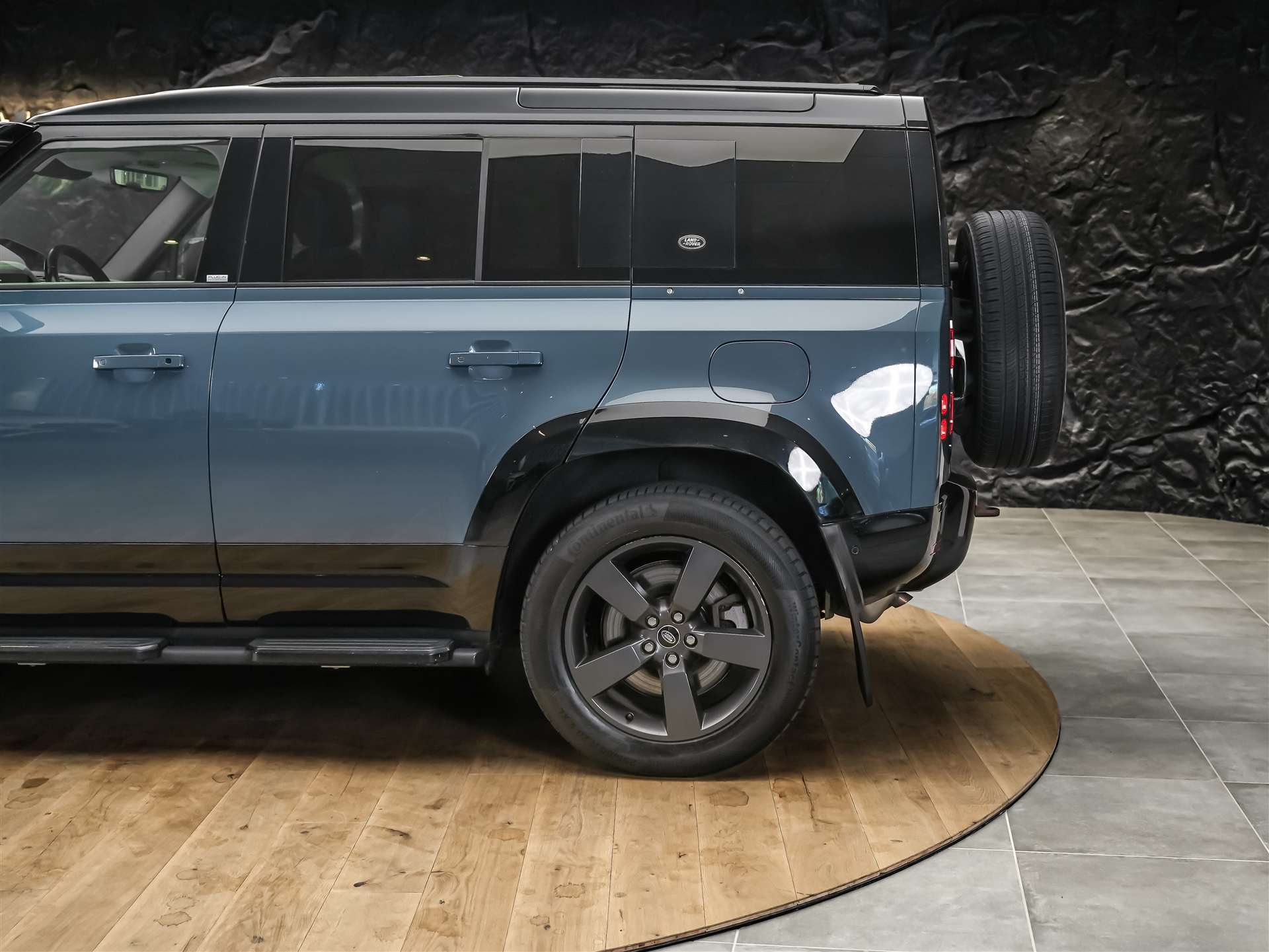 LAND ROVER Defender 110 P400e Si4 PHEV X-Dynamic SE AT8 *CH Auto*Head Up*Panorama*Meridian*360° Kamera*-image-20
