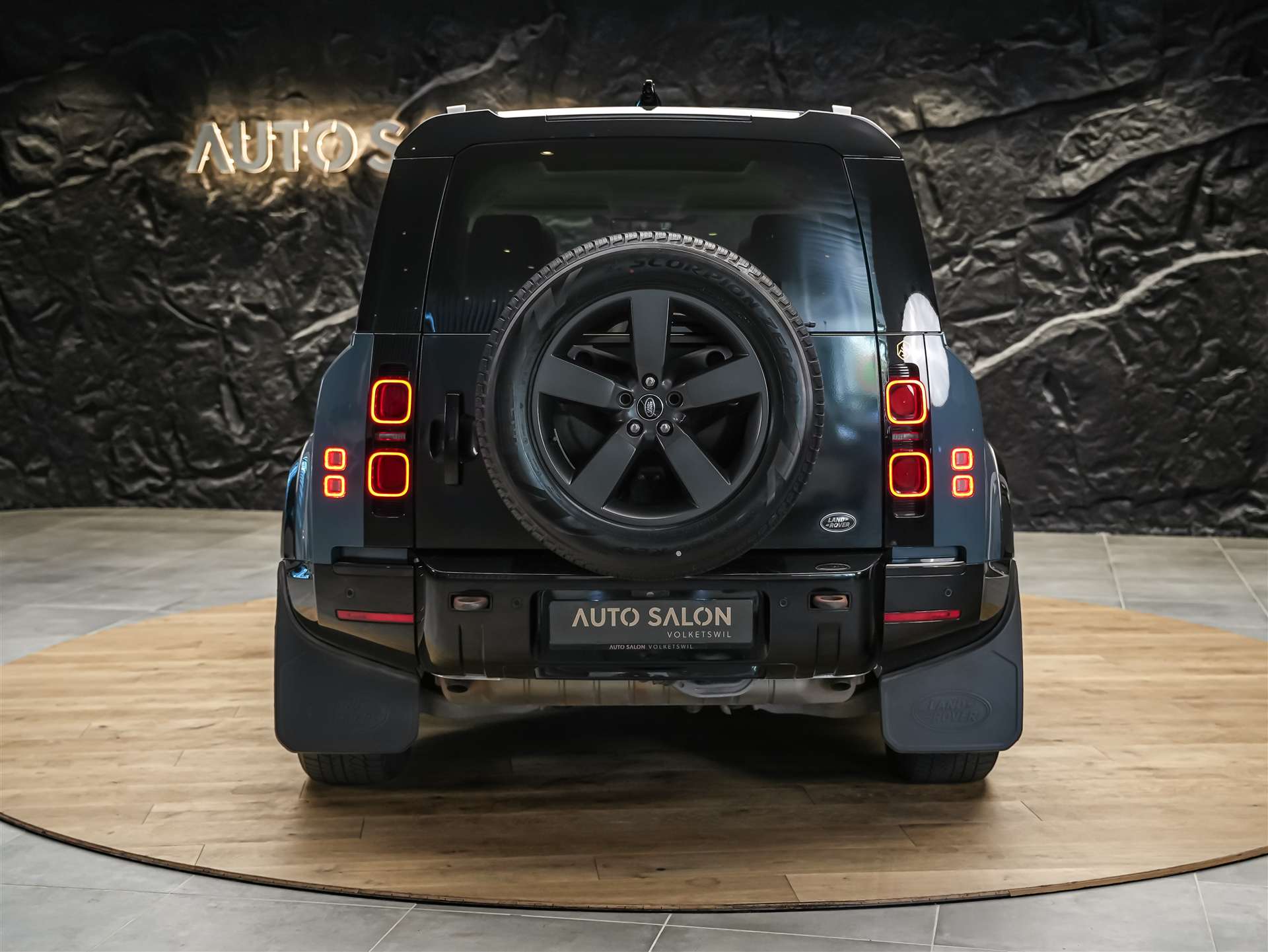 LAND ROVER Defender 110 P400e Si4 PHEV X-Dynamic SE AT8 *CH Auto*Head Up*Panorama*Meridian*360° Kamera*-showroom-element-3