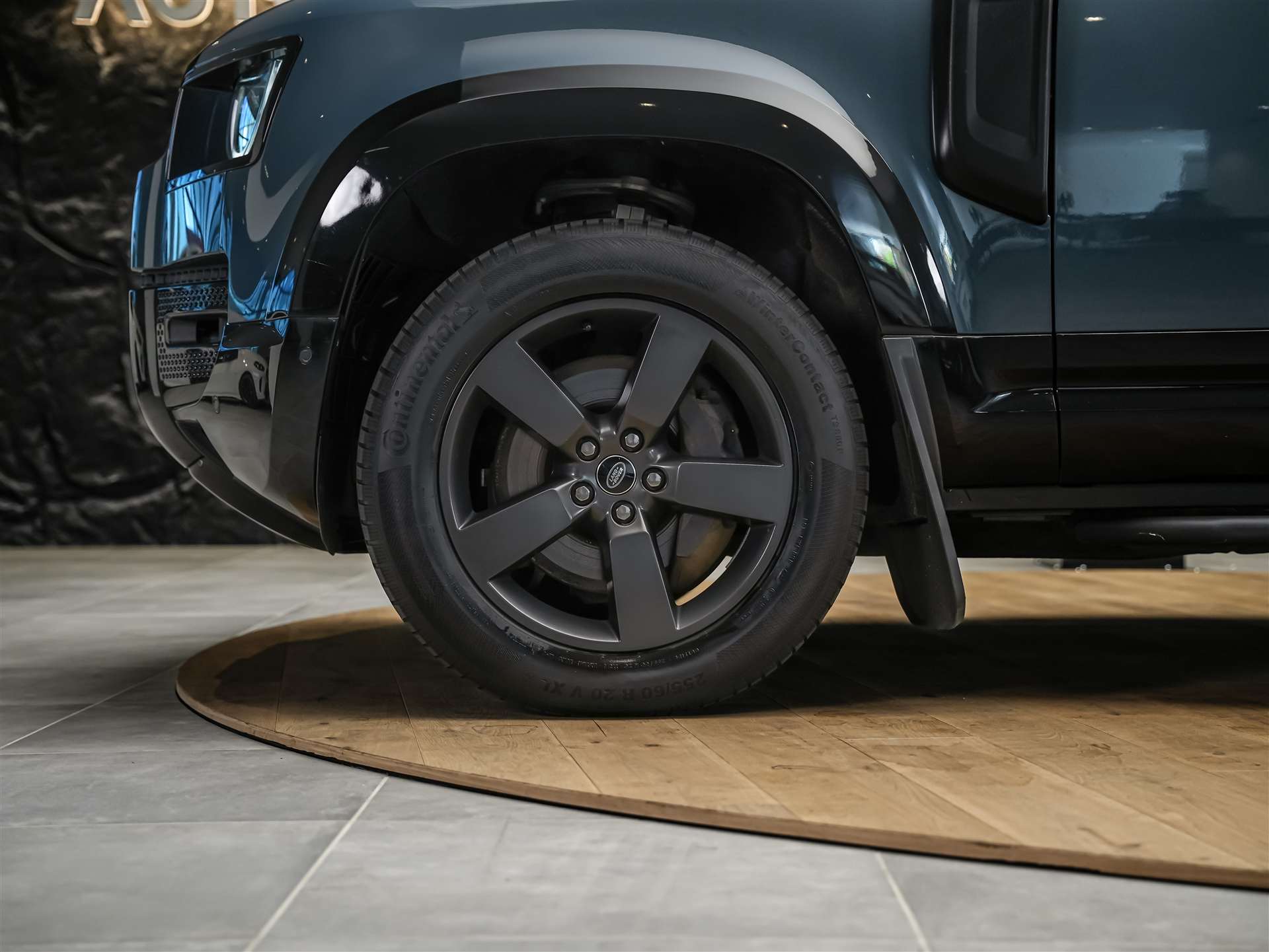 LAND ROVER Defender 110 P400e Si4 PHEV X-Dynamic SE AT8 *CH Auto*Head Up*Panorama*Meridian*360° Kamera*-image-19